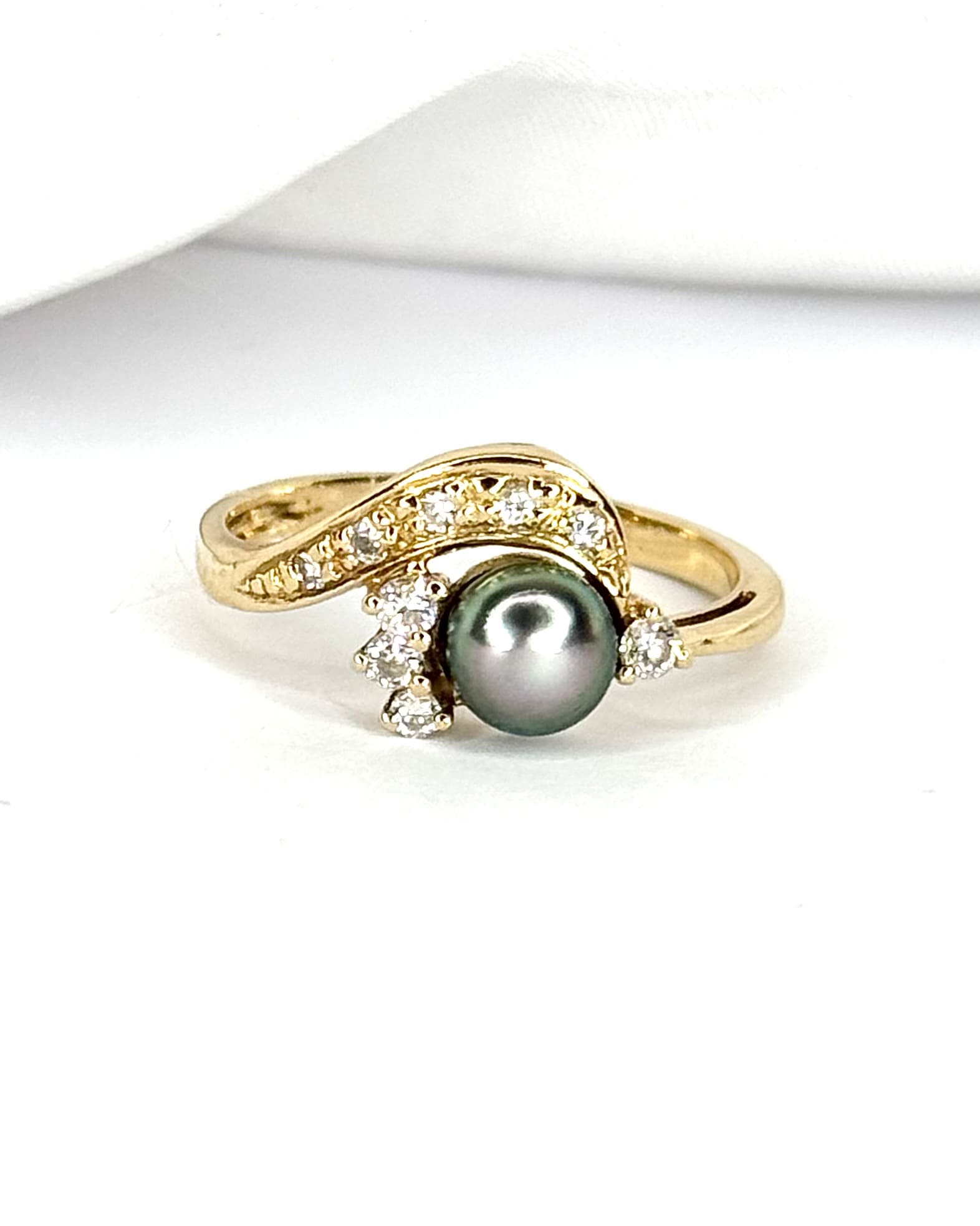 Bague Tourbillon Perle Tahitienne & Diamants "Hina" - Elliade Paris