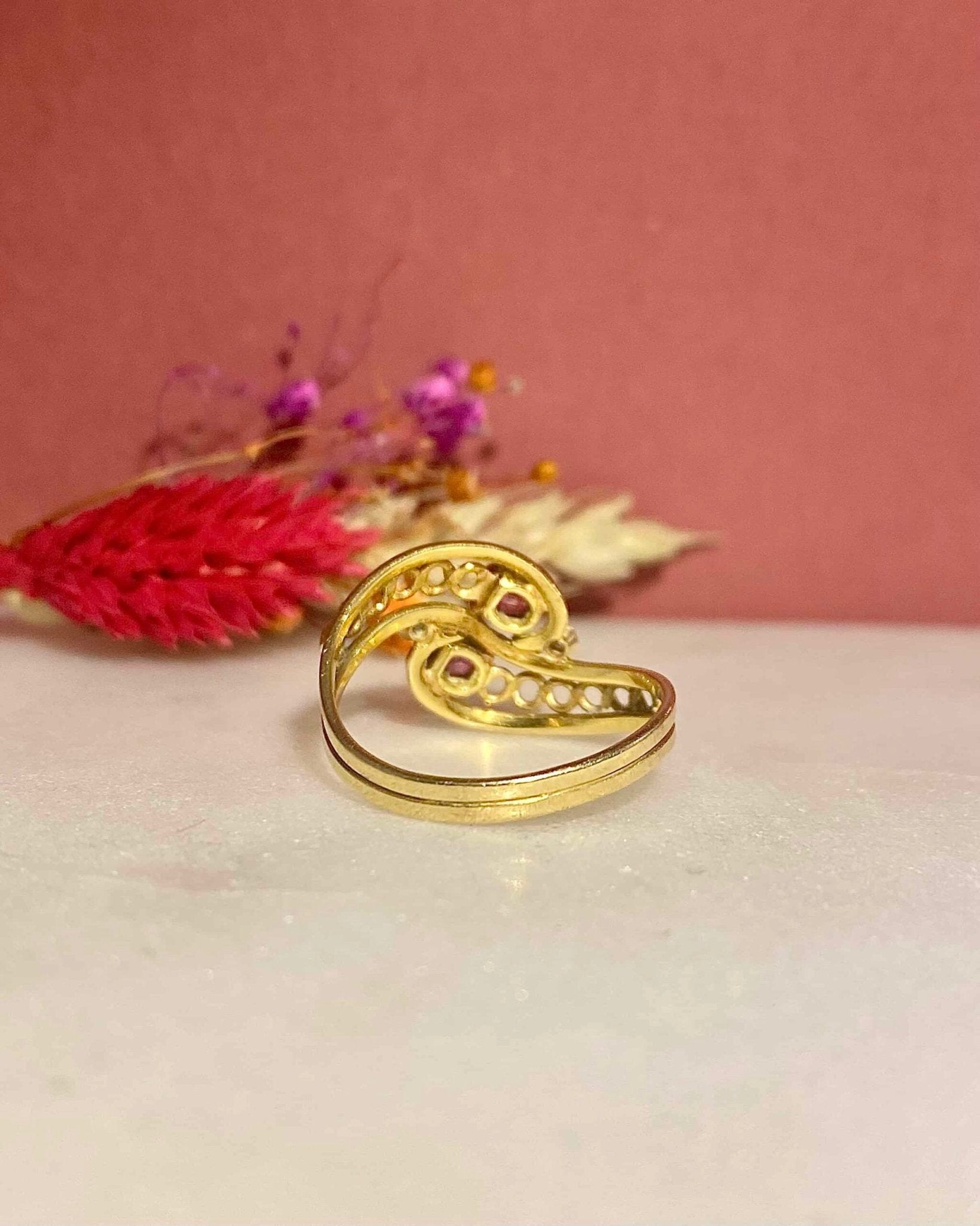 Bague Tourbillon Rubis 0.40 carat & Diamants "Talitha" - Elliade Paris