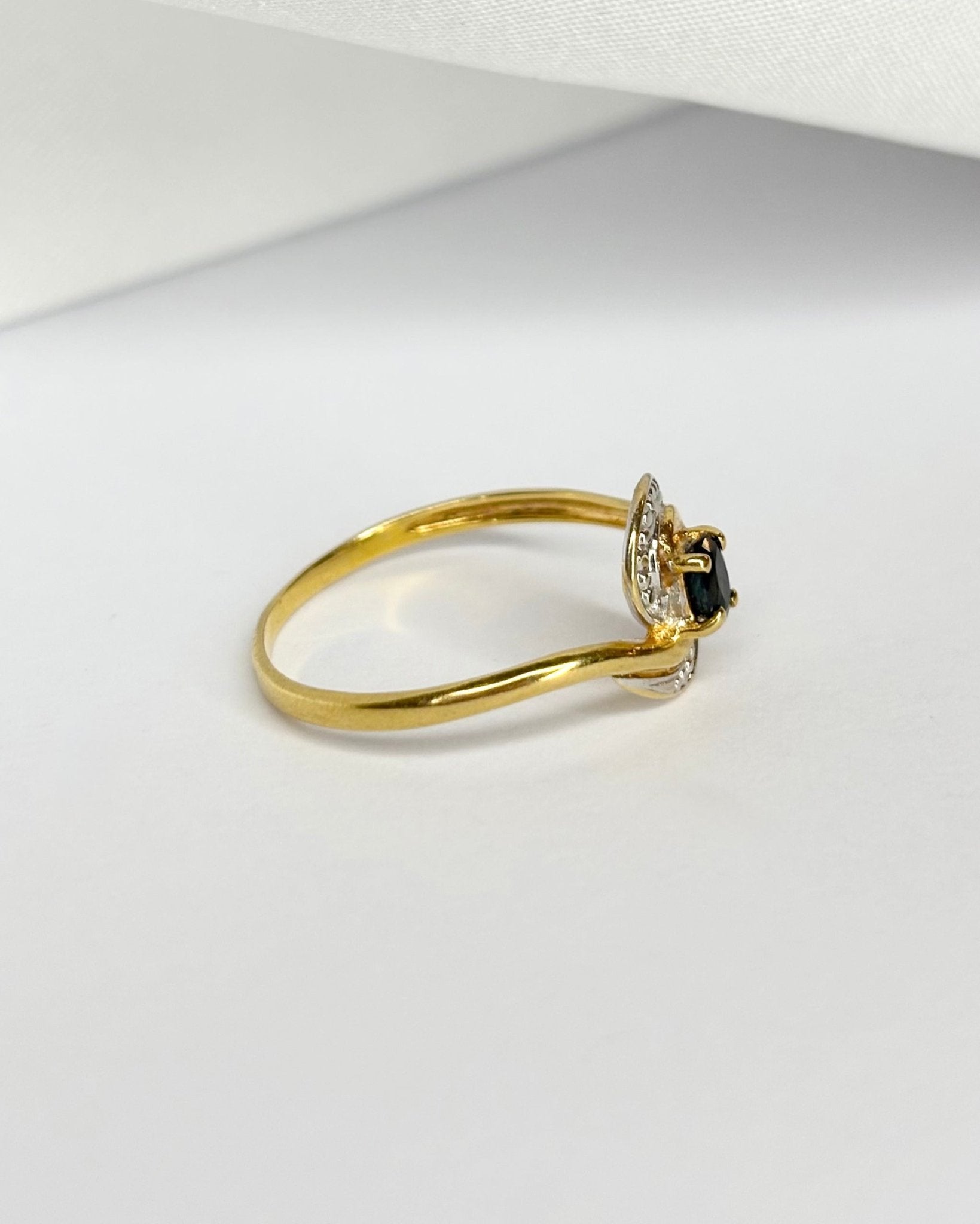 Bague Tourbillon Saphir "Lamia" - Elliade Paris