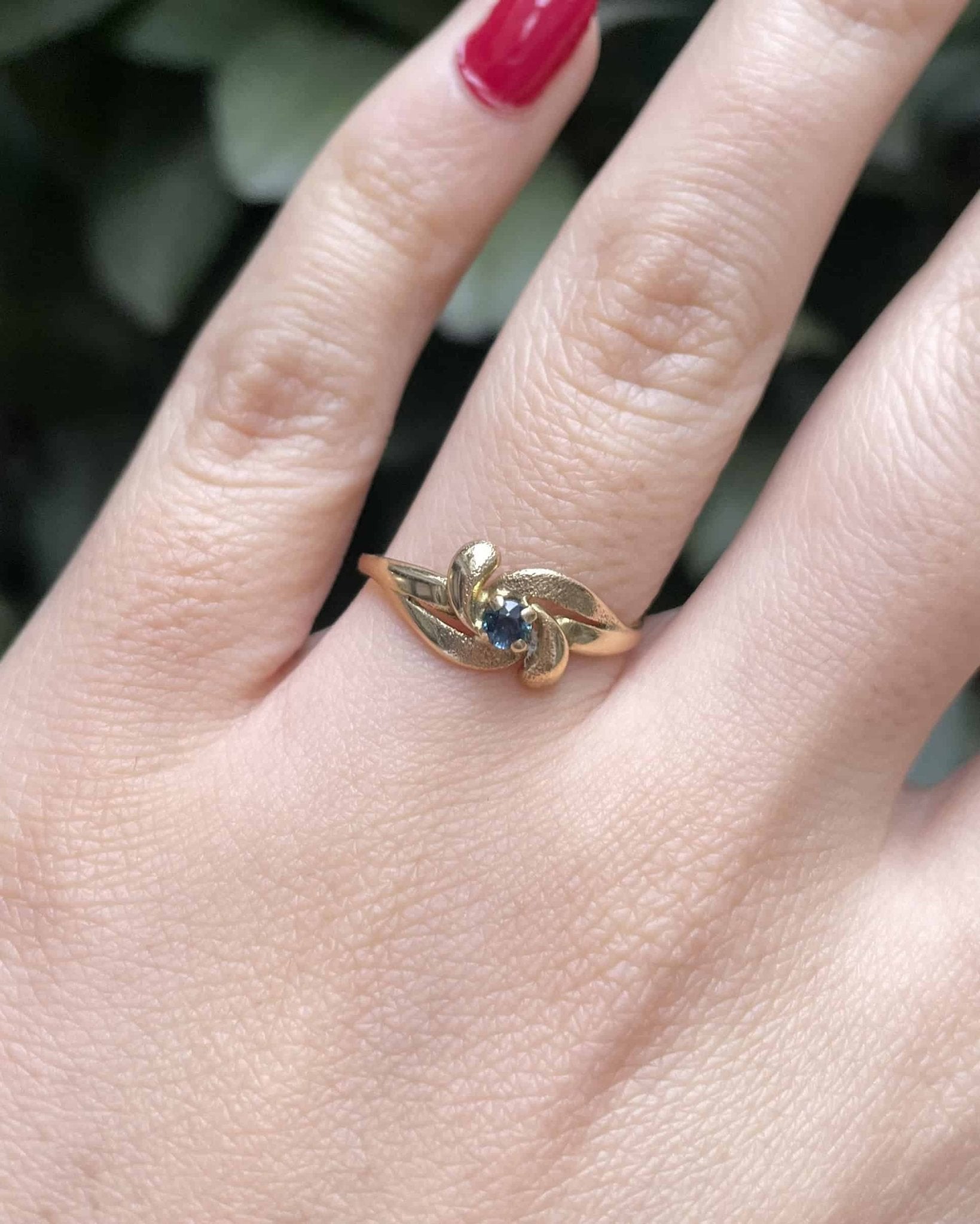 Bague Tourbillon Saphir "Magnolia" - Elliade Paris