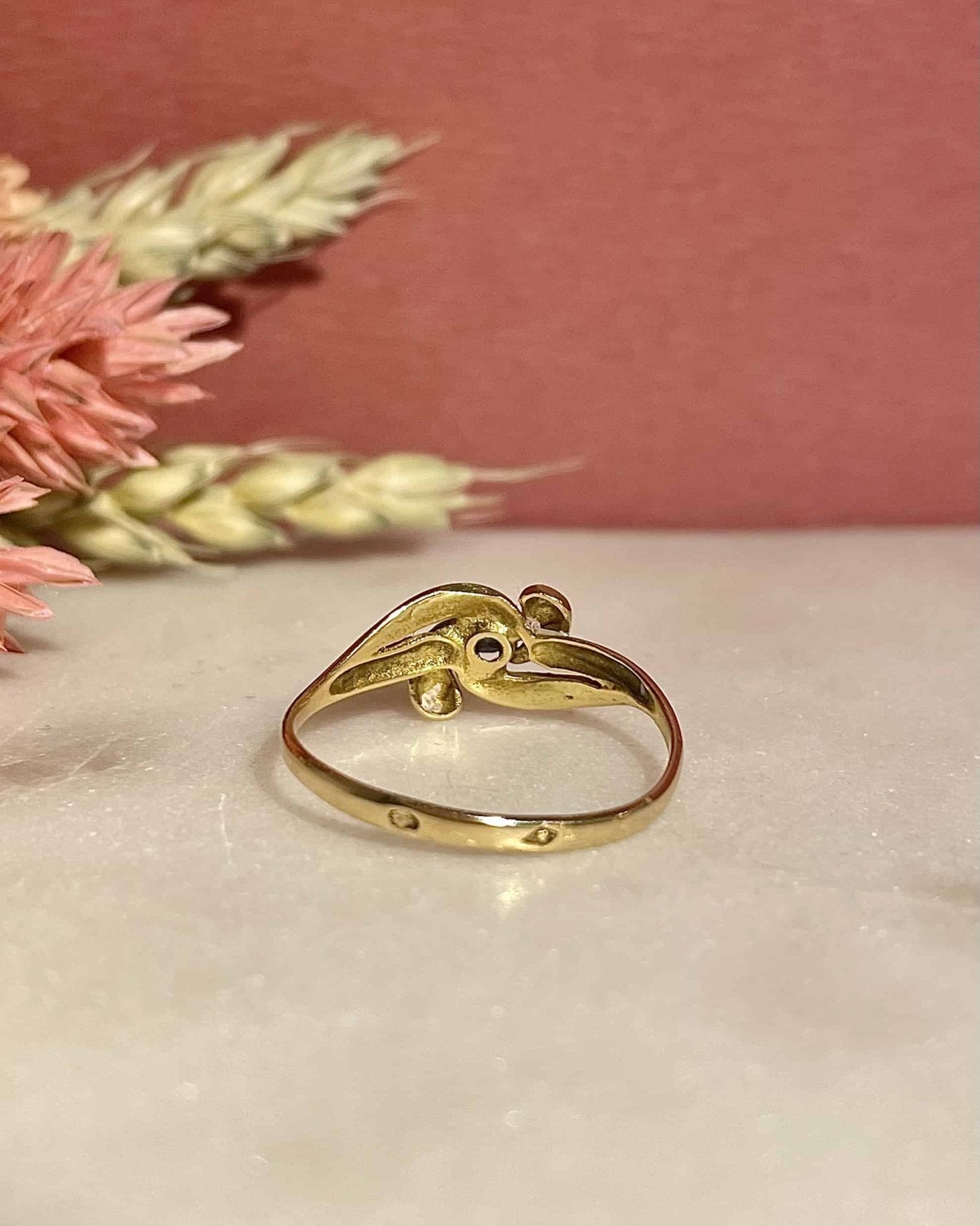 Bague Tourbillon Saphir "Magnolia" - Elliade Paris
