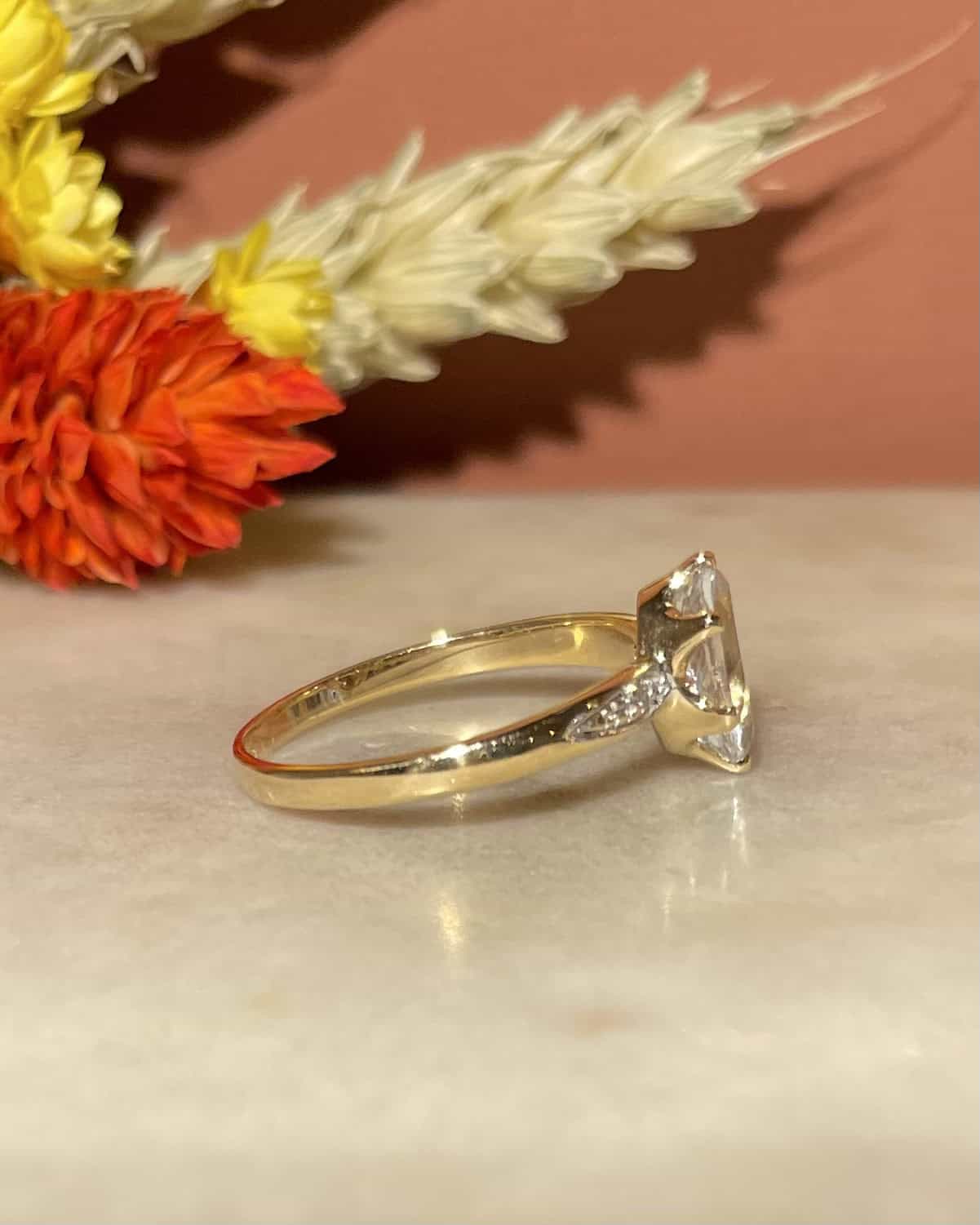 Bague Trilogie Aigue - Marine 1.10 carat et Diamants "Sam" - Elliade Paris