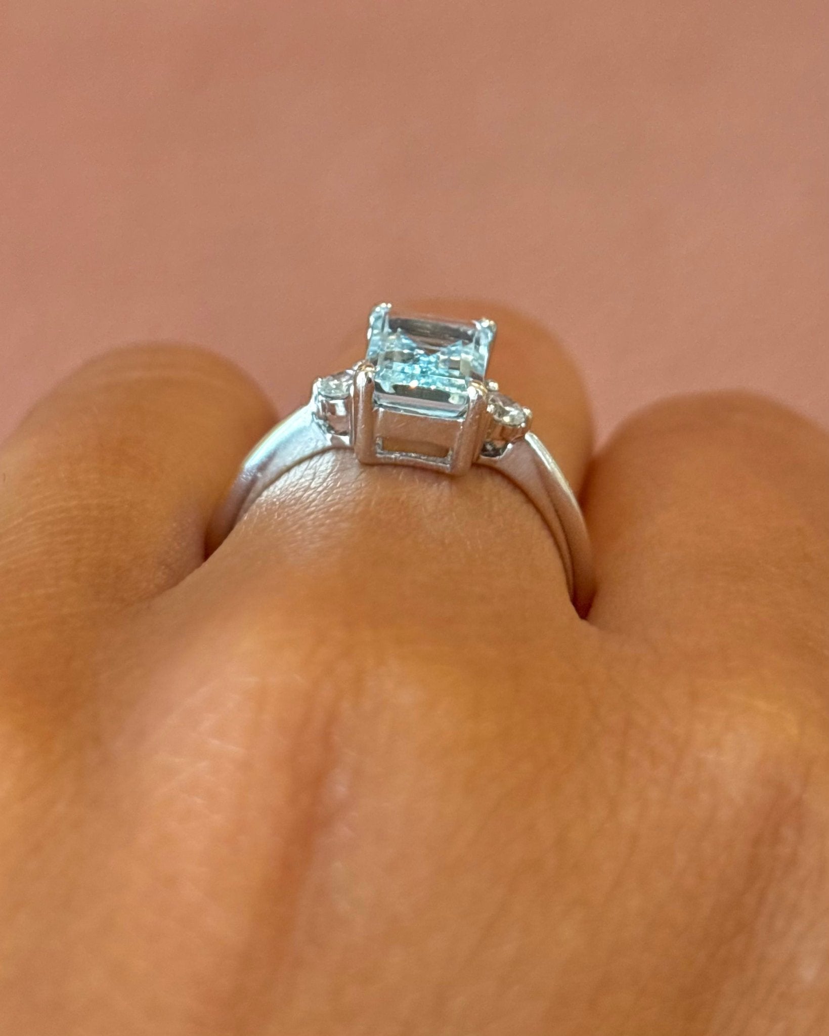 Bague Trilogie Aigue-Marine 1.45 carat & Diamants "Solange" - Elliade Paris