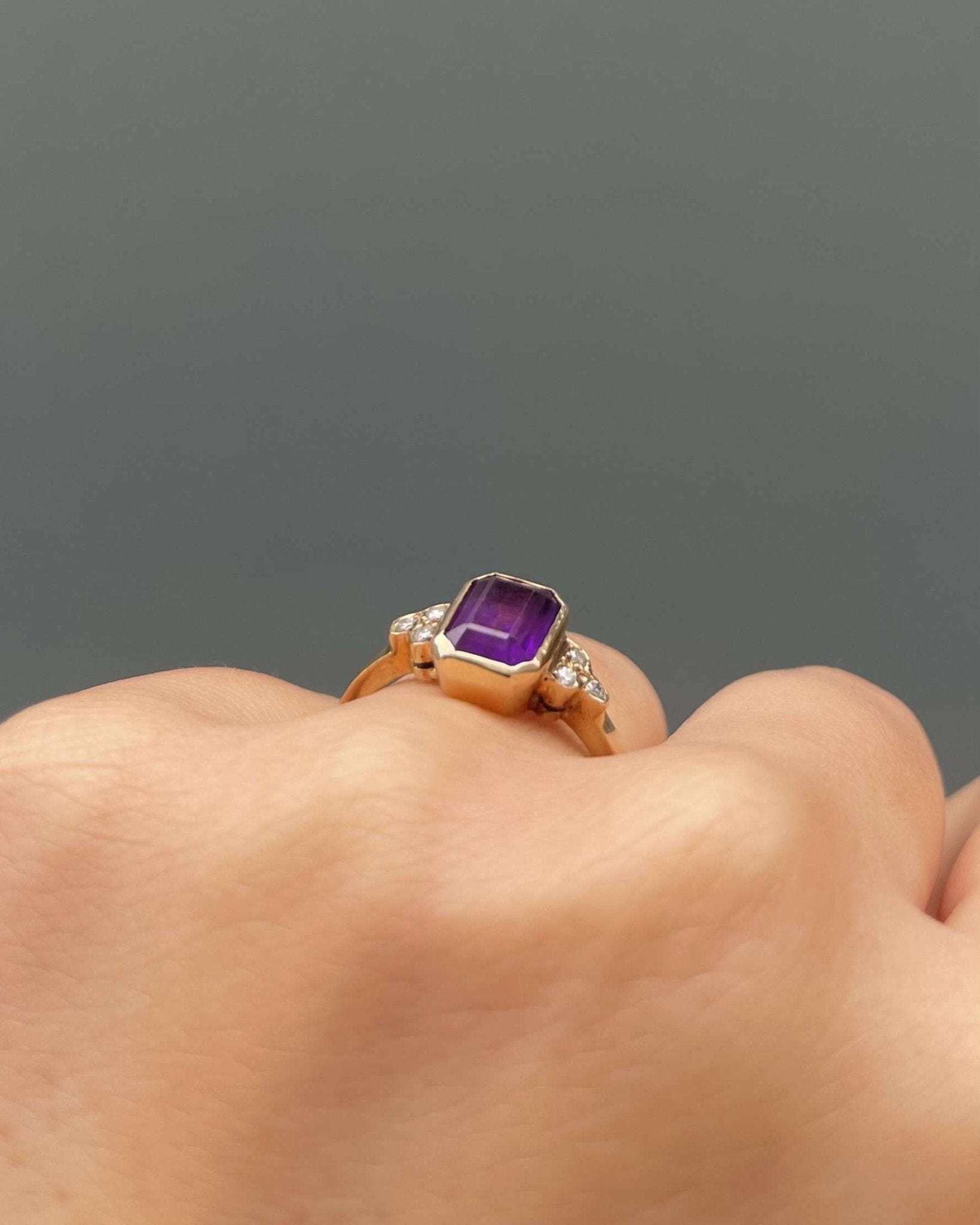 Bague Trilogie Améthyste 1.50 Carat & Diamants "Gabrielle" - Elliade Paris