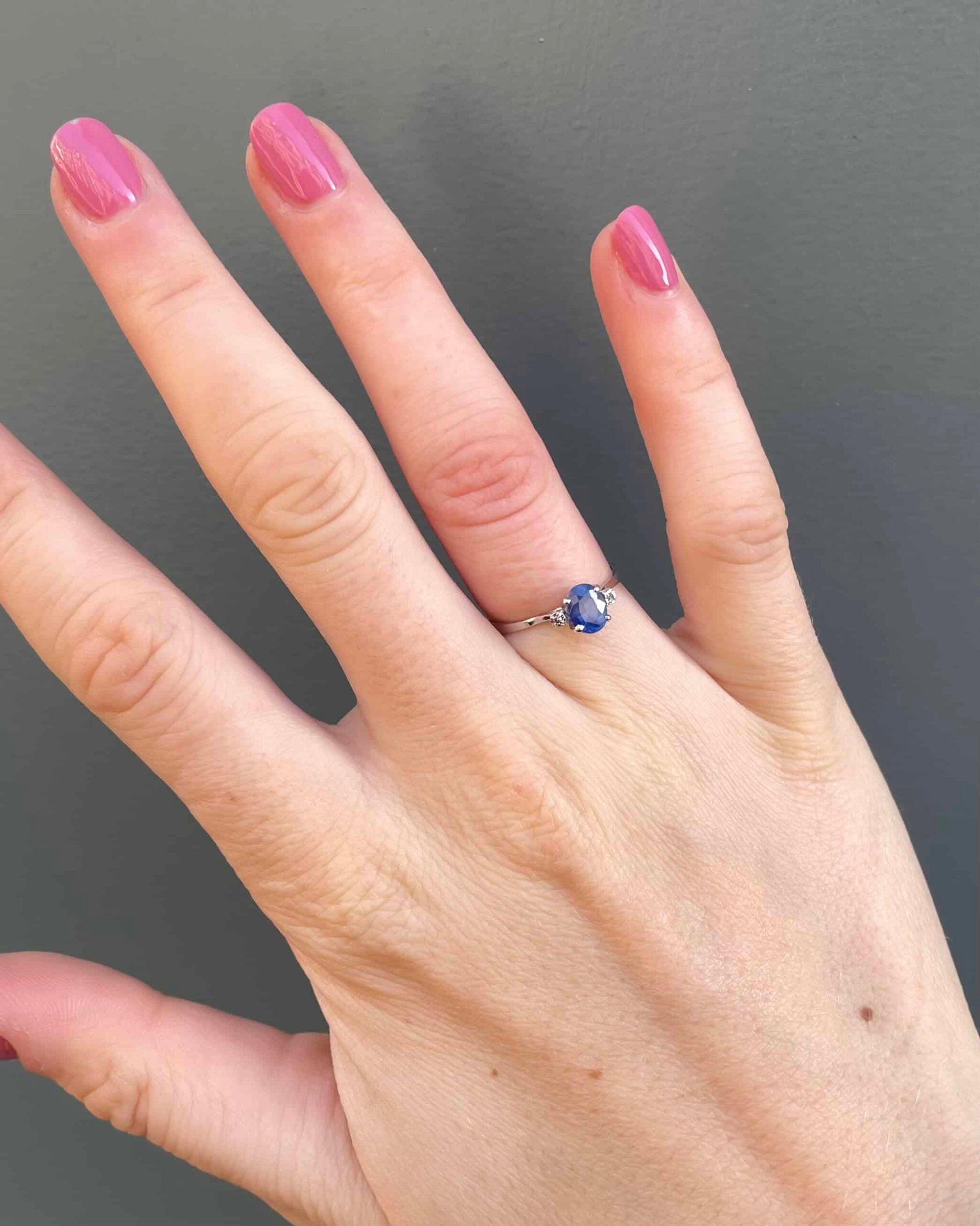 Bague Trilogie Saphir 0.90 carat & Diamants "Angèle"
