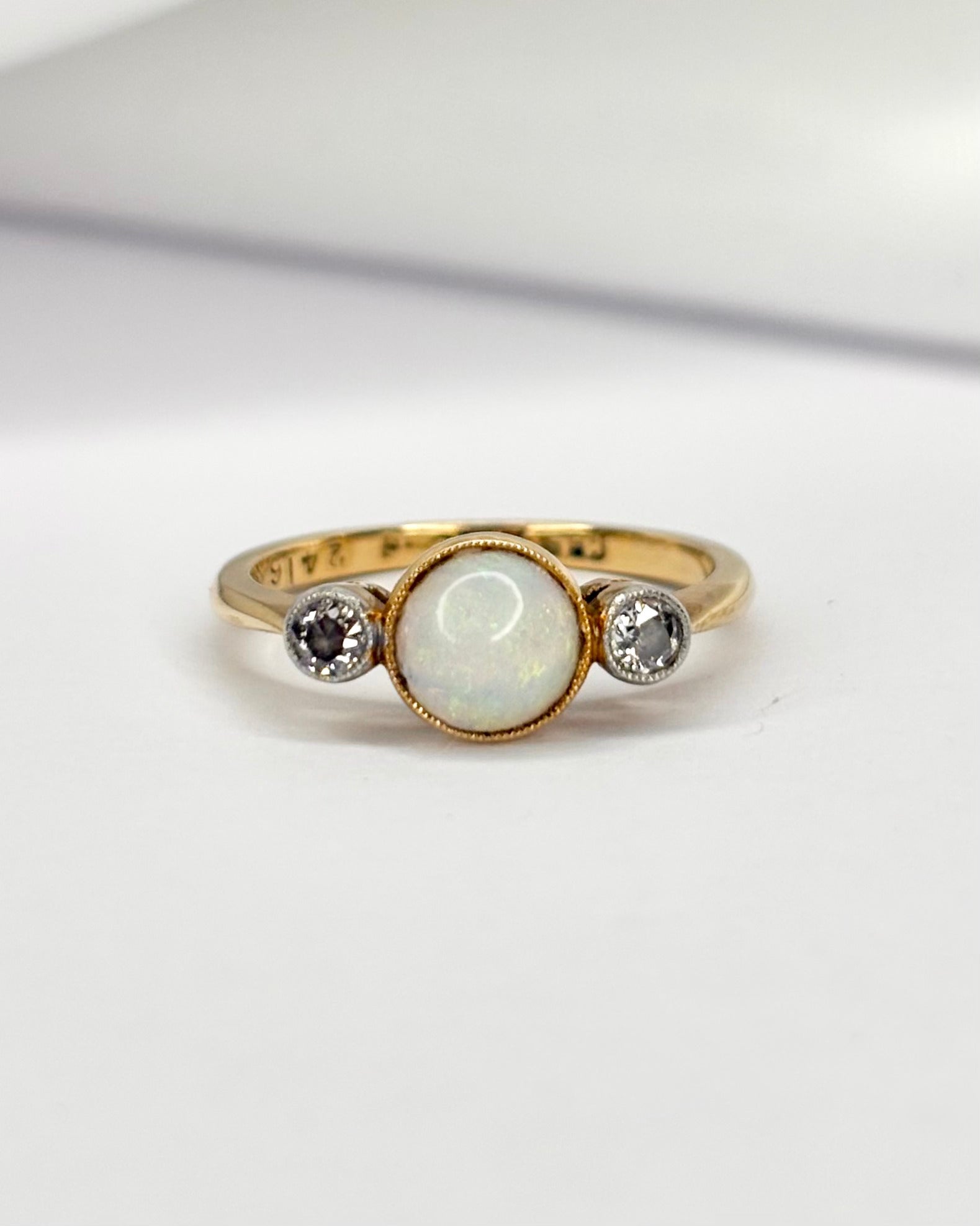Bague Trilogie Art Déco Opale & Diamants "Esther" - Elliade Paris