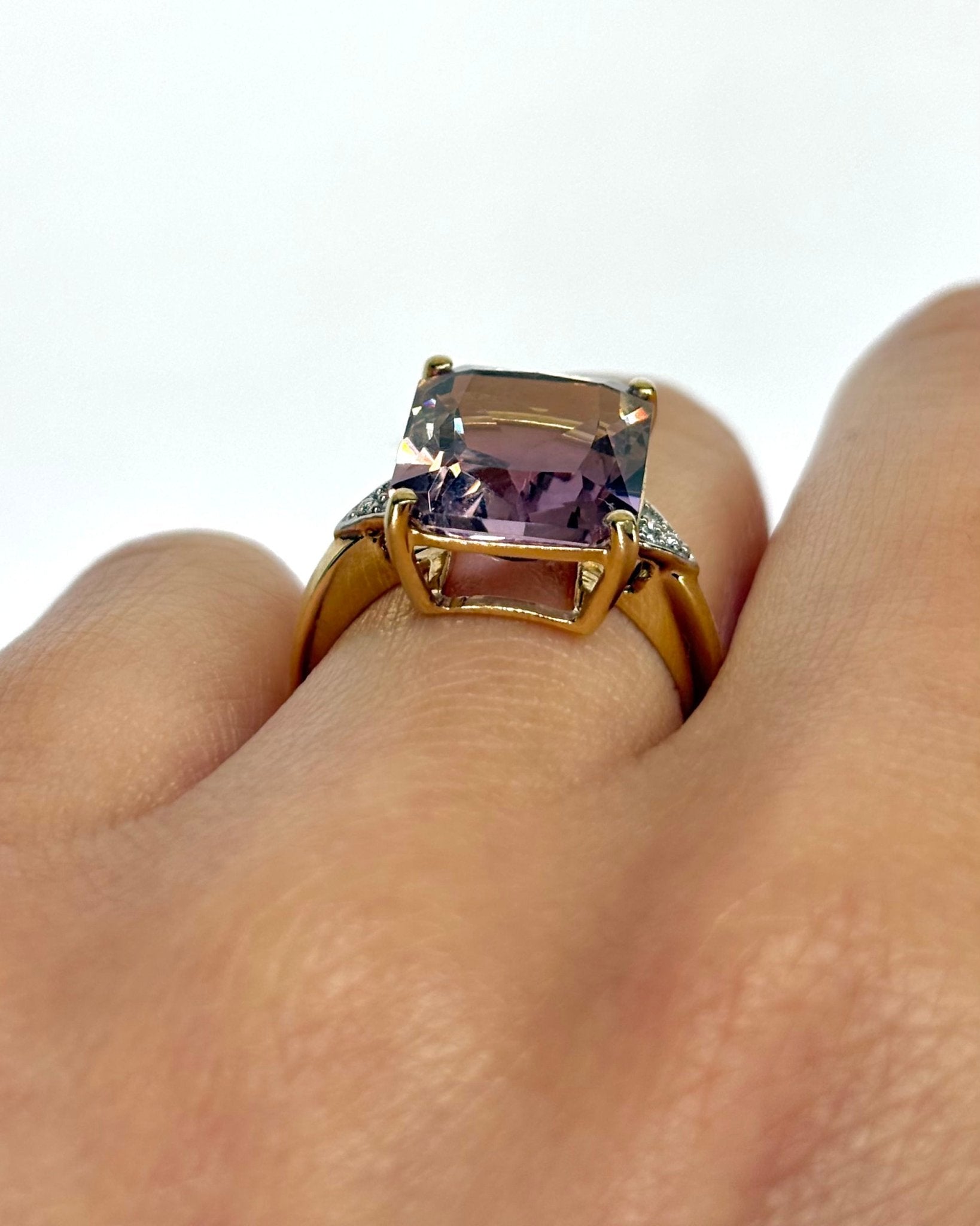 Bague Trilogie Cocktail Amétrine 5.77 carats & Diamants "Irine" - Elliade Paris