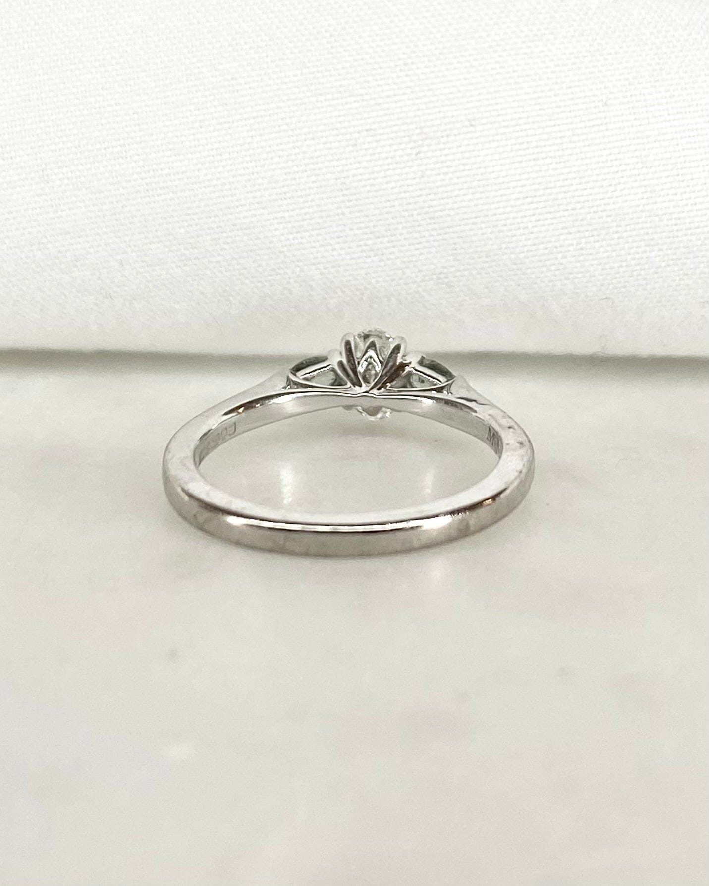 Bague Trilogie Diamant ovale 0.37 carat & Tourmalines "Athénaïs" - Elliade Paris