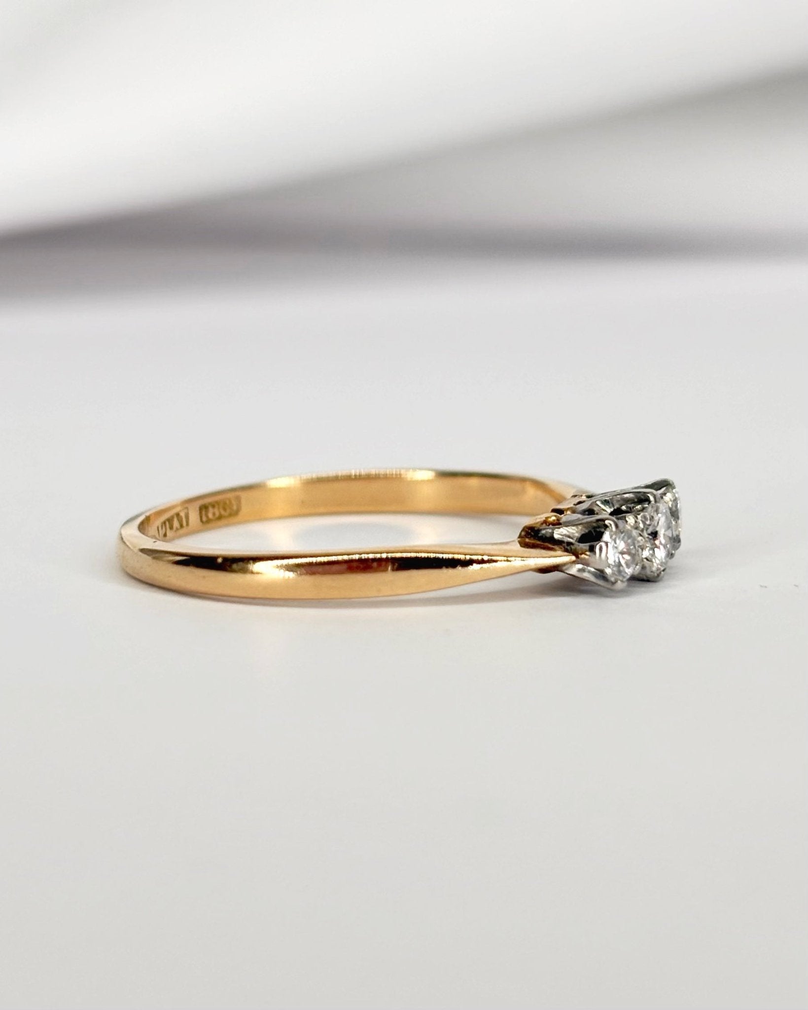 Bague Trilogie Diamants 0.25 carat "Tosca" - Elliade Paris