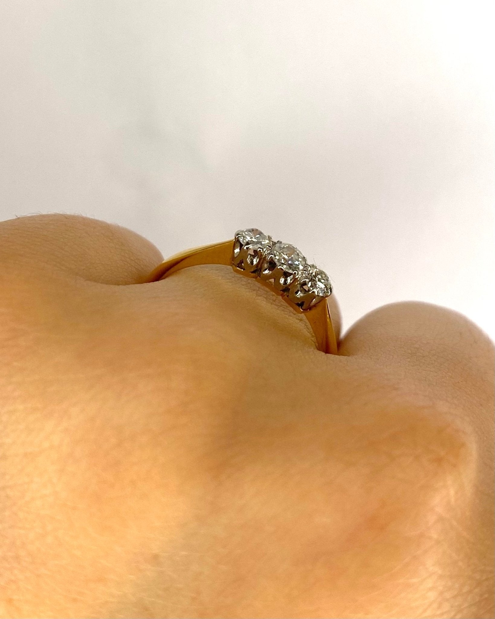 Bague Trilogie Diamants 0.31 carat "Delphine" - Elliade Paris