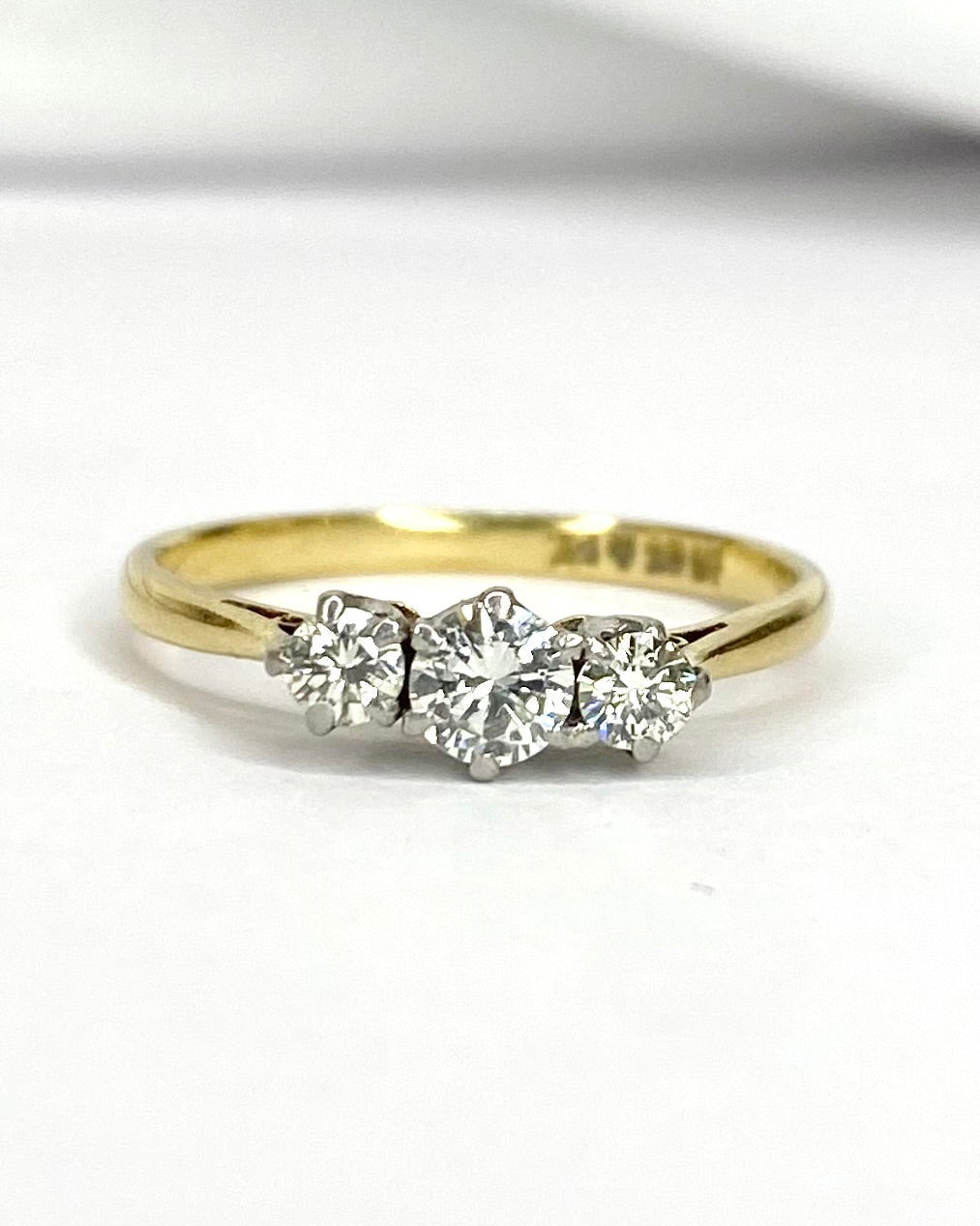 Bague Trilogie Diamants 0.43 carat "Camélia" - Elliade Paris