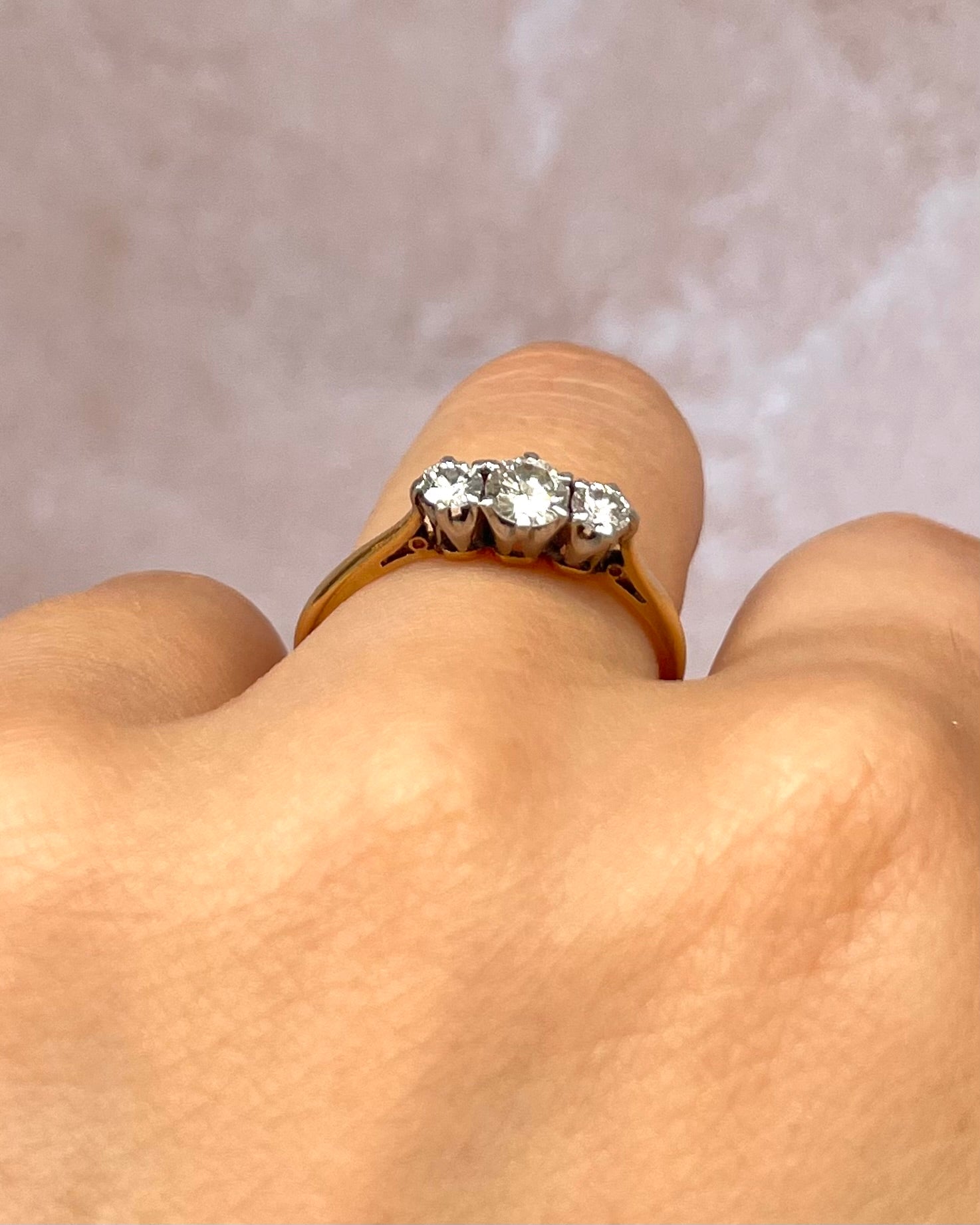 Bague Trilogie Diamants 0.43 carat "Camélia" - Elliade Paris