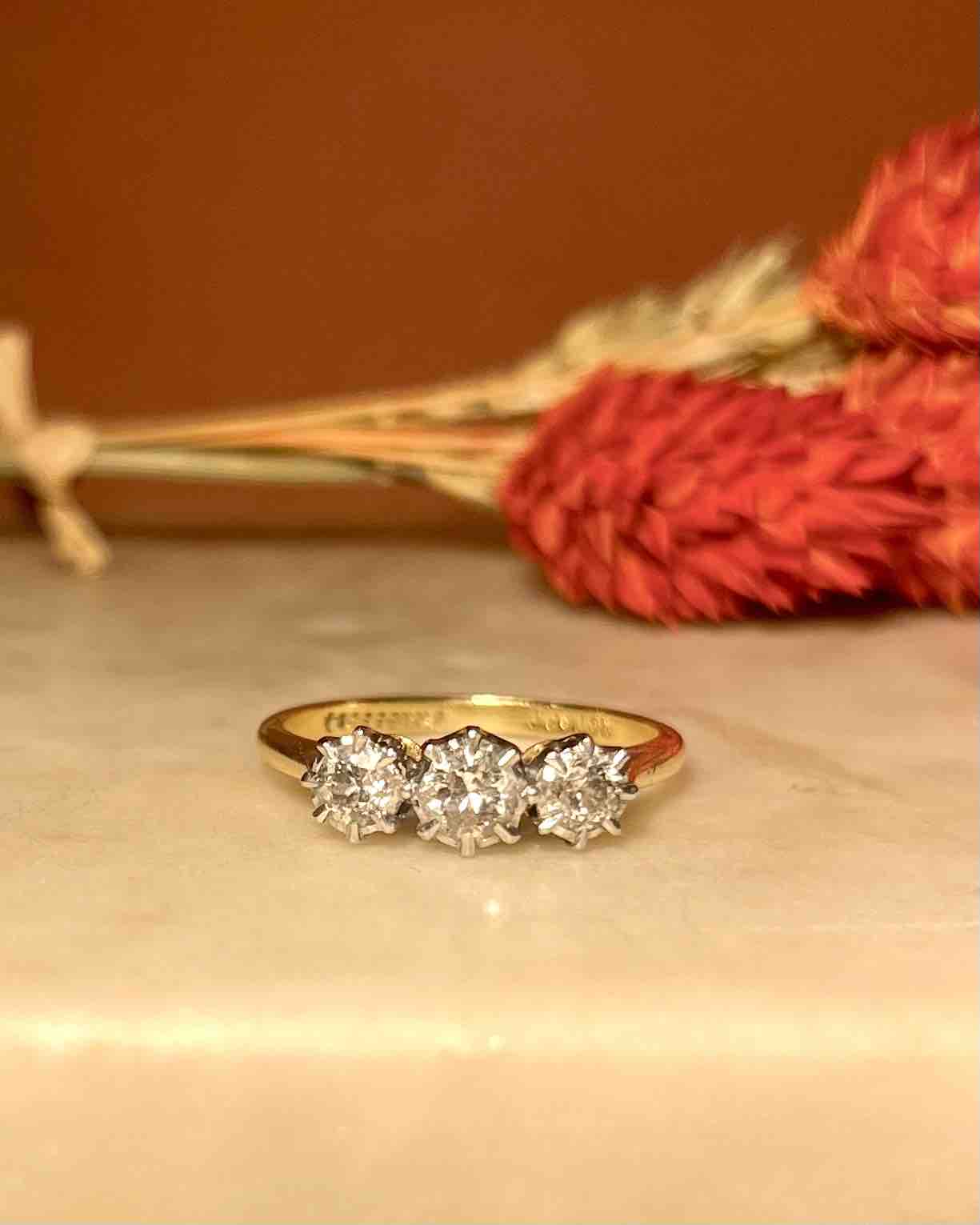 Bague Trilogie Diamants 0.50 carat "Gabby" - Elliade Paris