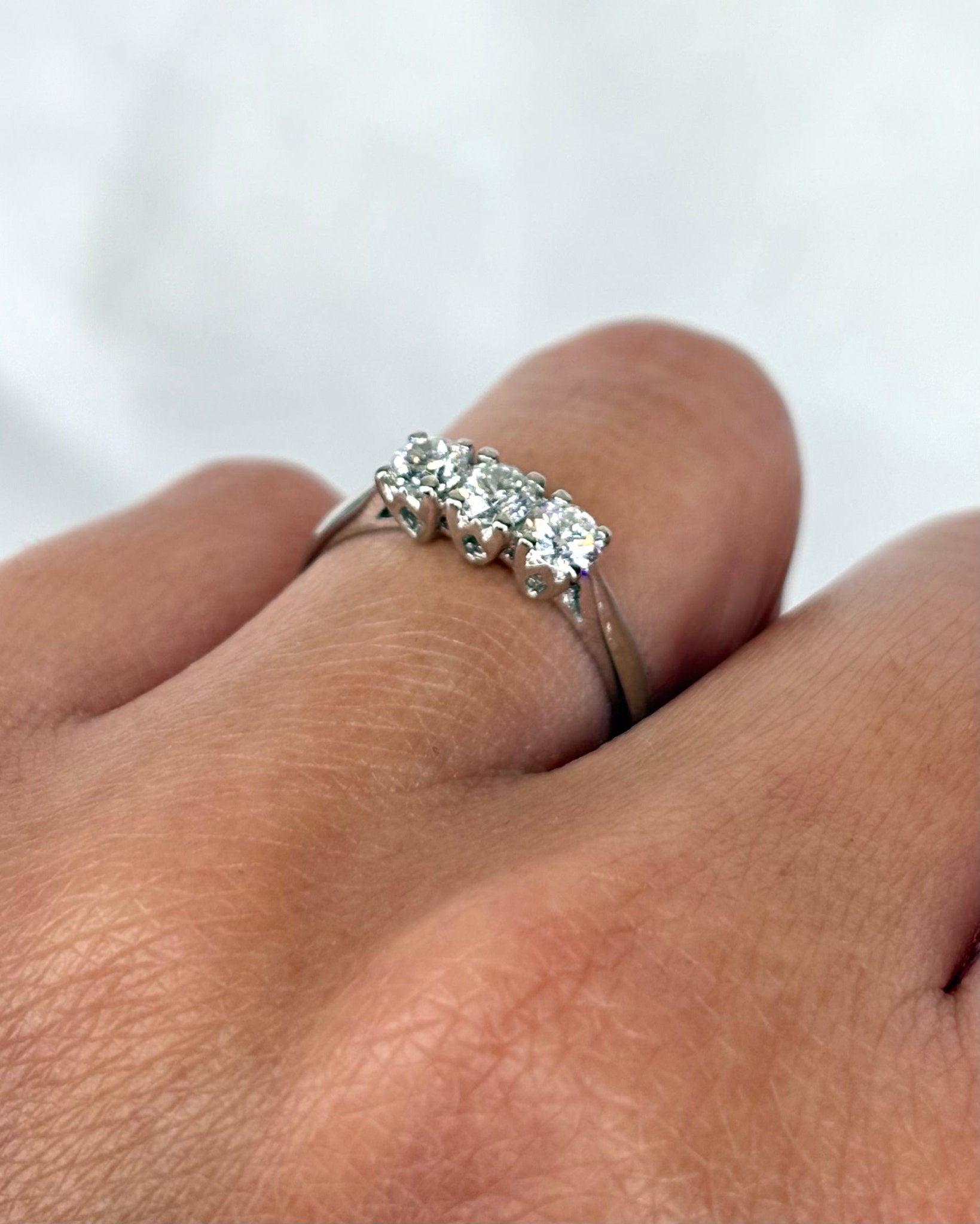 Bague Trilogie Diamants 0.57 carat "Paloma" - Elliade Paris