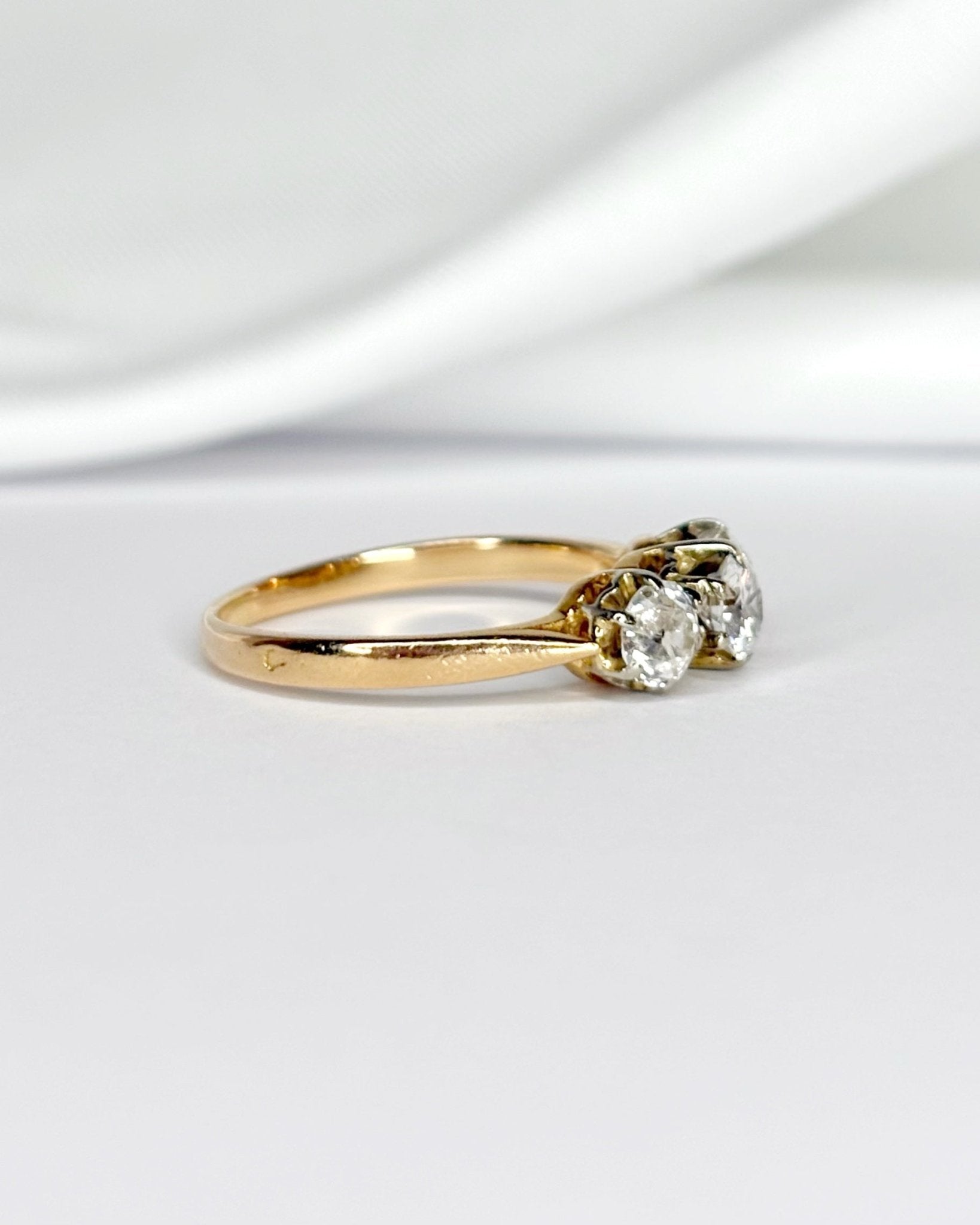 Bague Trilogie Diamants 0.70 carat "Vanessa" - Elliade Paris