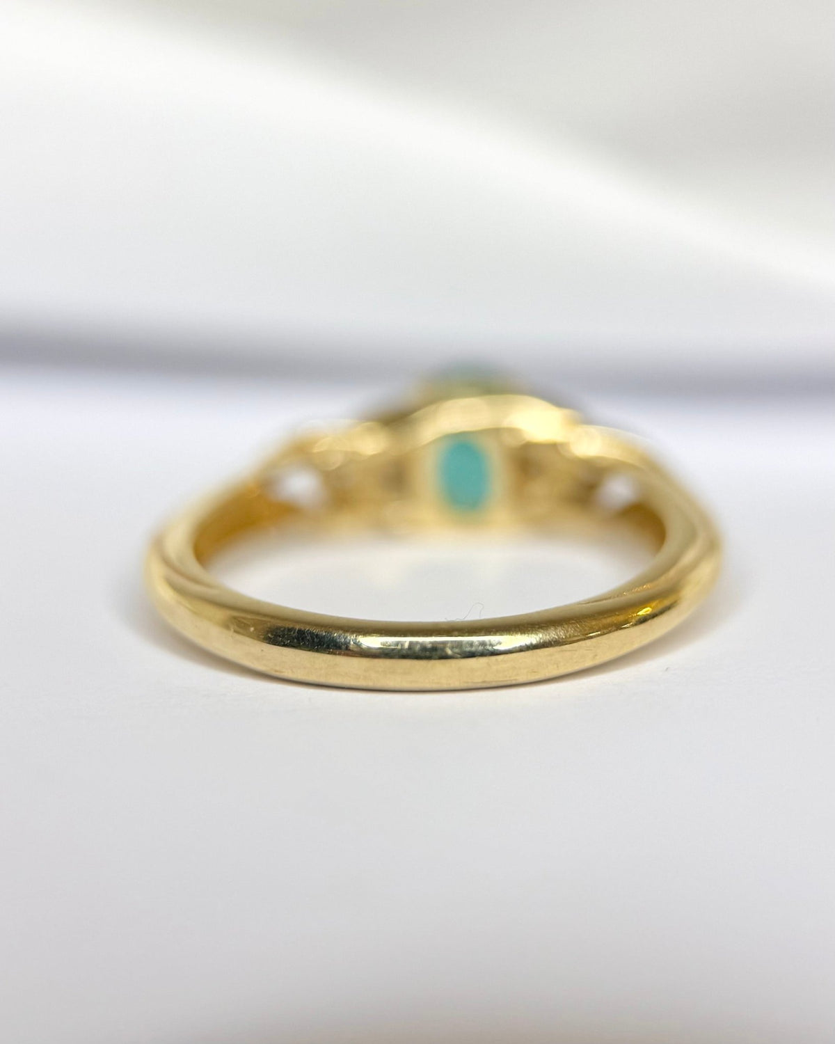 Bague Trilogie Émeraude 0.65 carat & Diamants "Loriane" - Elliade Paris