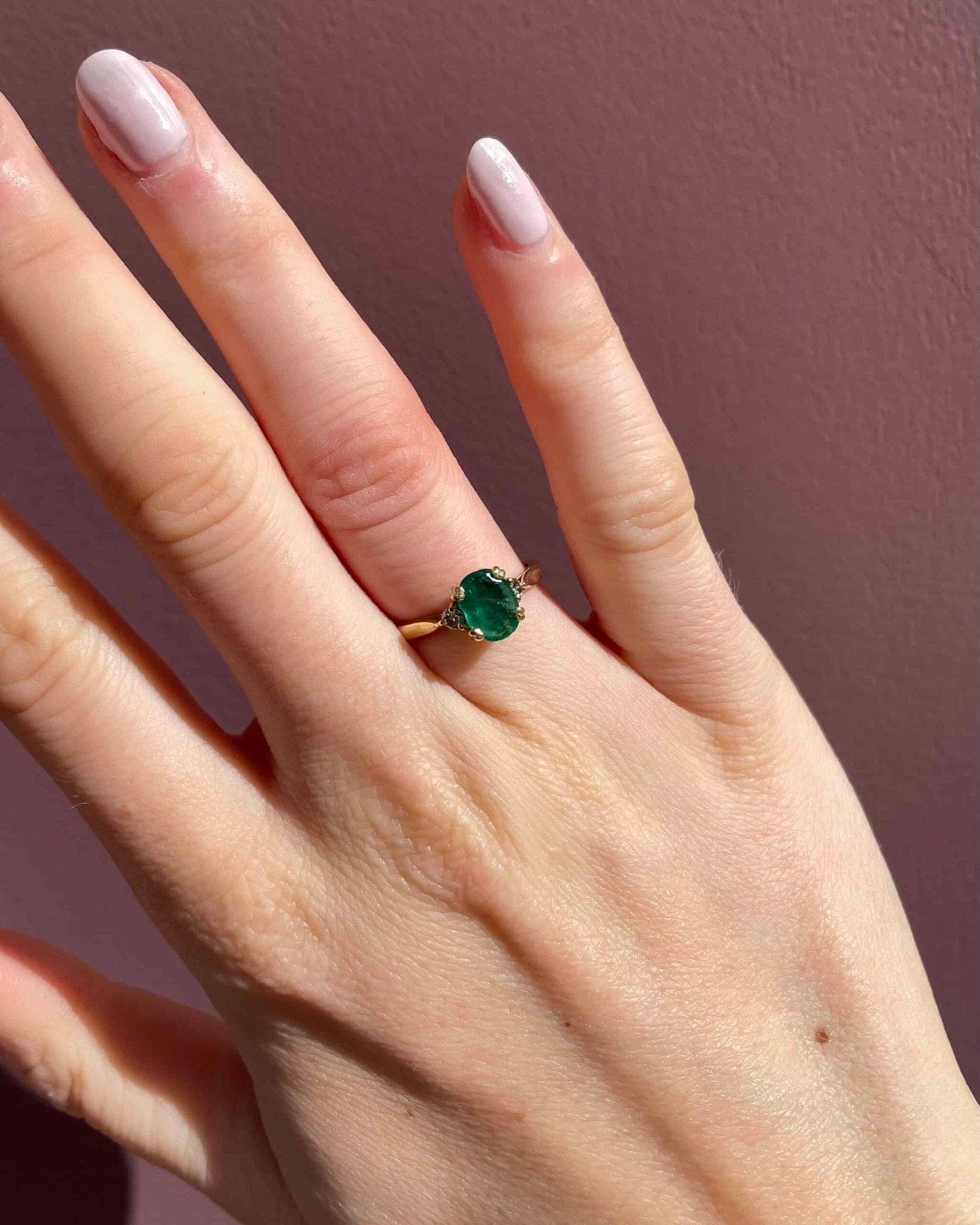 Bague Trilogie Émeraude 0.70 carat & Diamants "Oliviana" - Elliade Paris