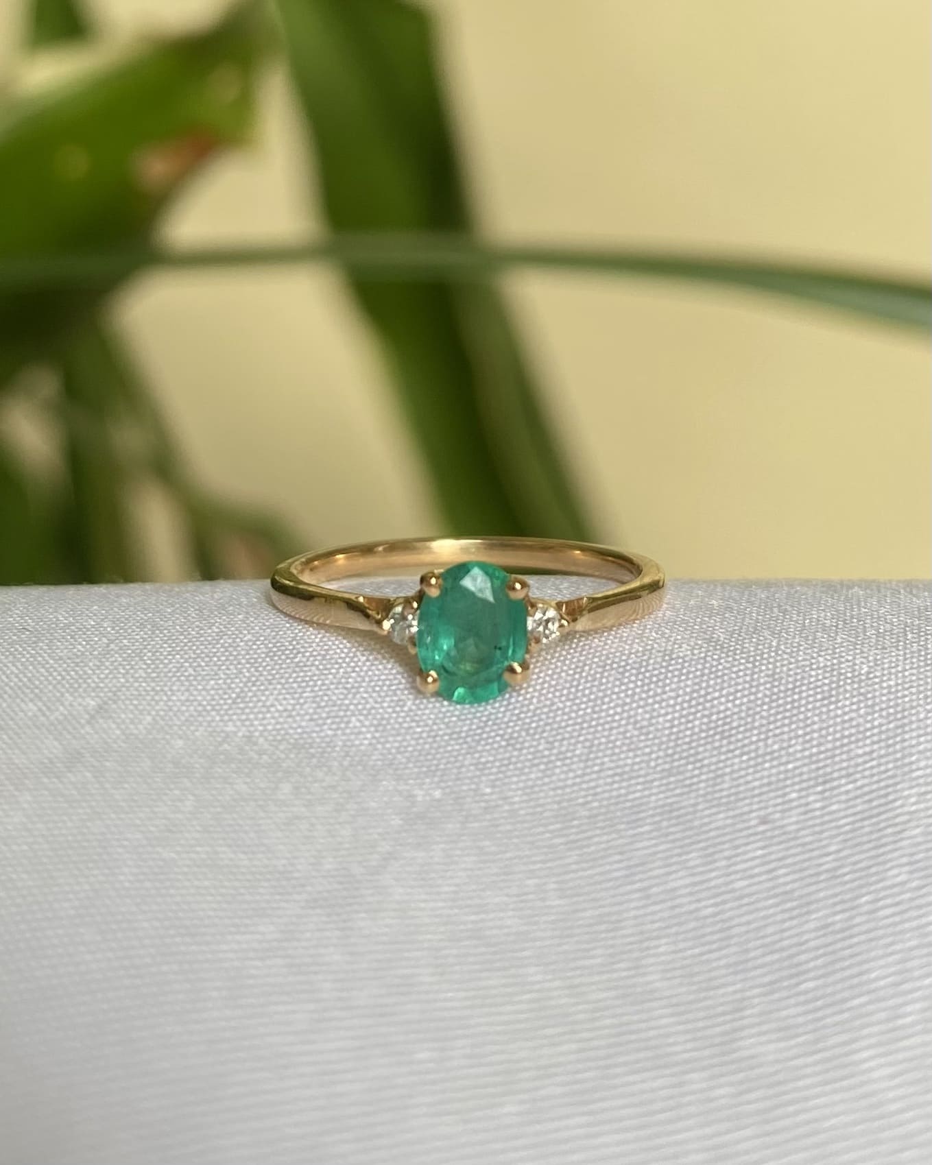 Bague Trilogie Emeraude et Diamants "Aline" - Elliade Paris