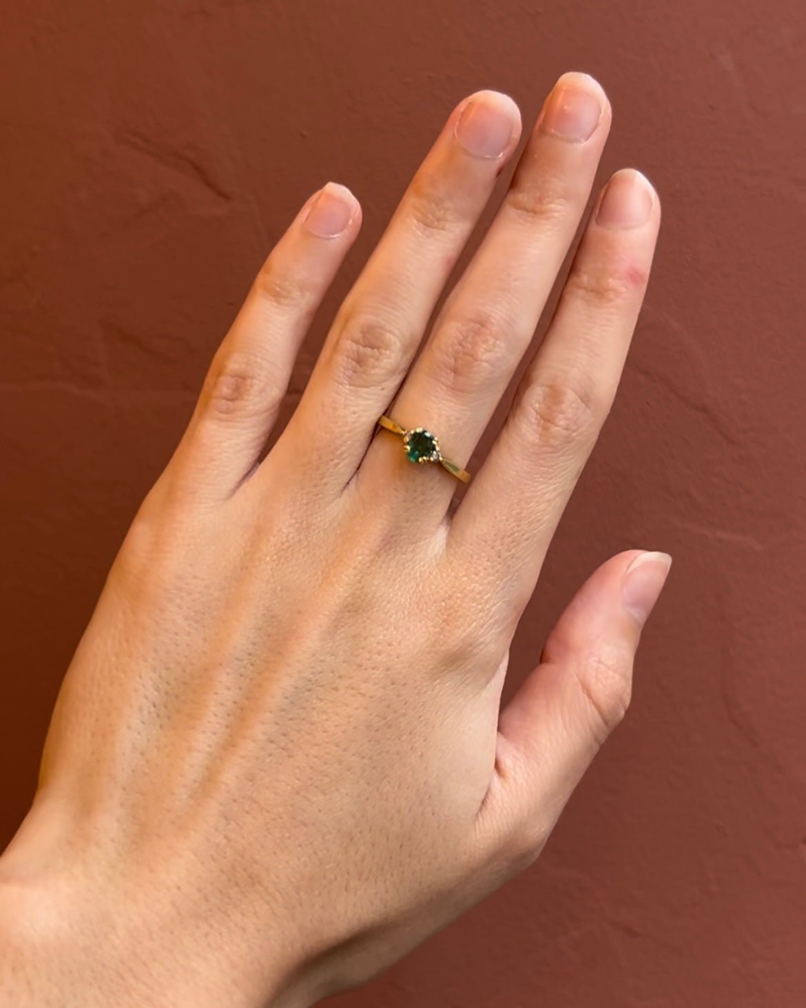 Bague Trilogie Émeraude et Diamants "Thaïs" - Elliade Paris