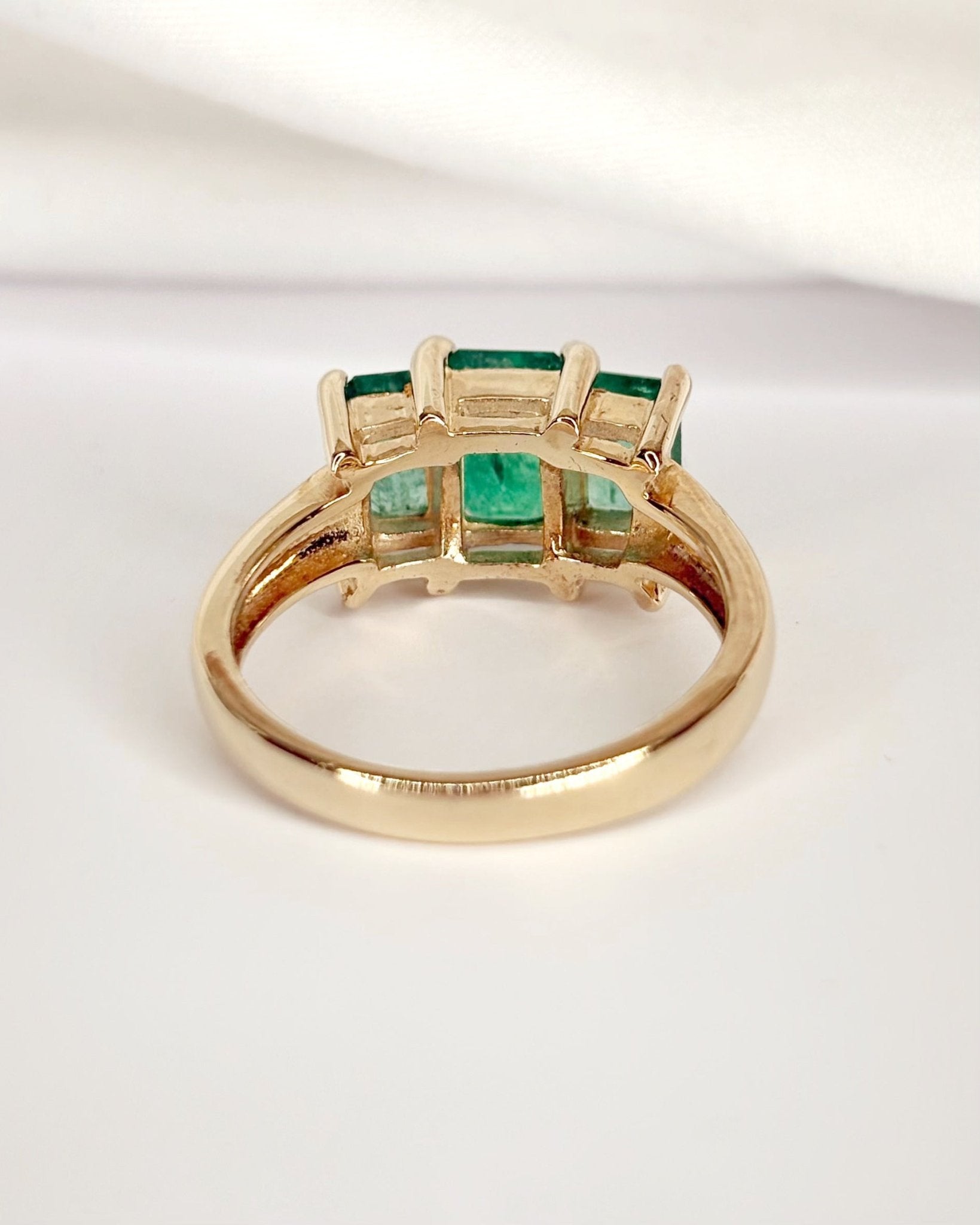 Bague Trilogie Émeraudes 2.40 carats "June" - Elliade Paris
