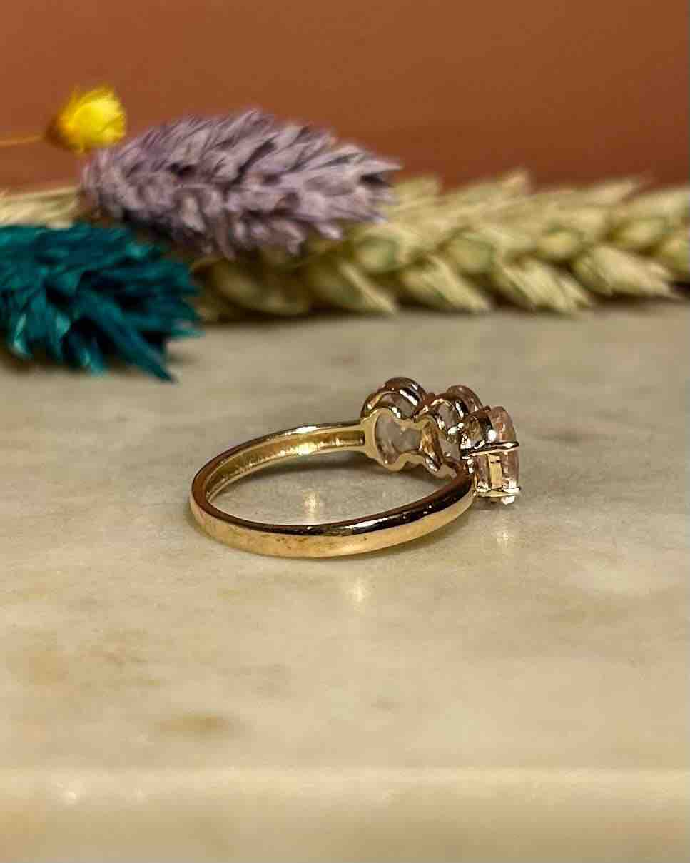 Bague Trilogie Morganites 1.80 carat "Faye" - Elliade Paris
