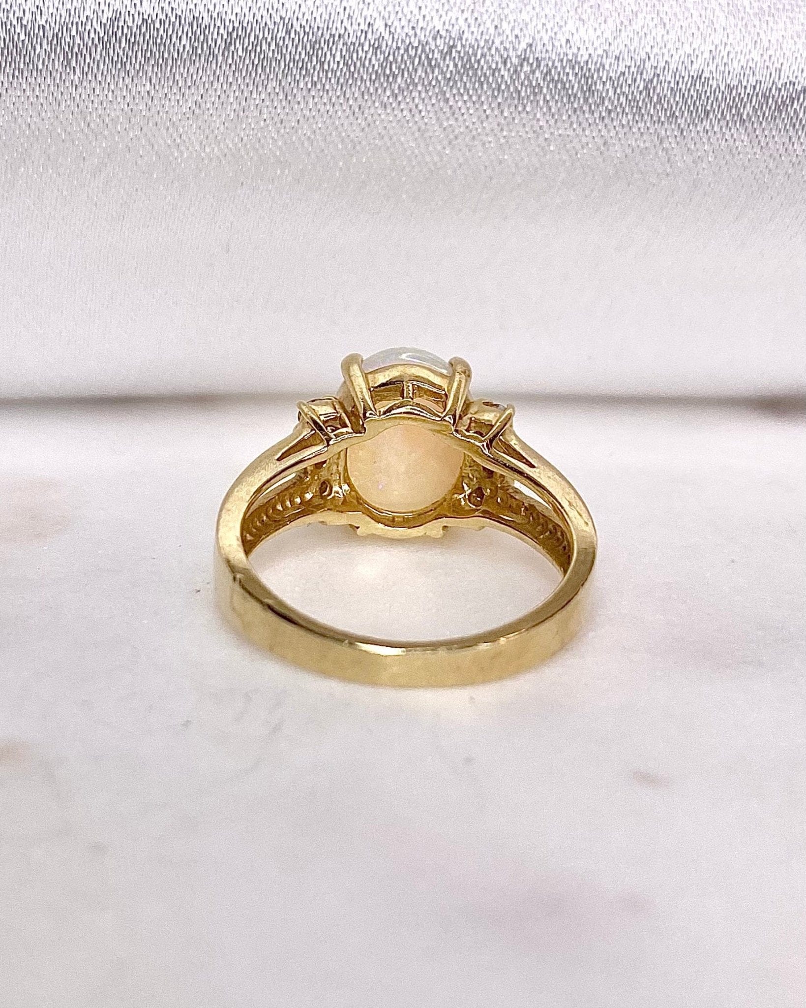 Bague Trilogie Opale 2 carats & Diamants "Channel" - Elliade Paris