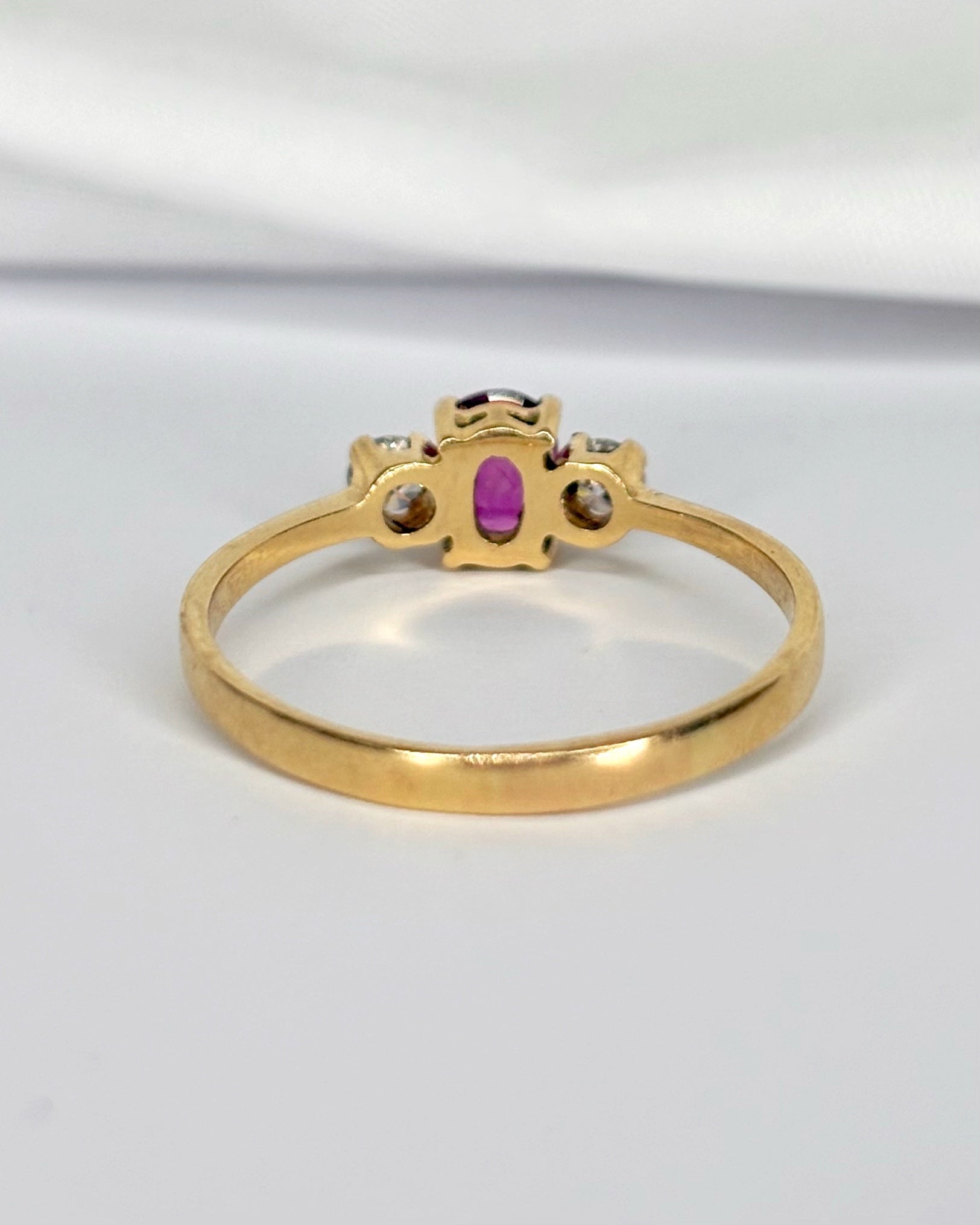 Bague Trilogie Rubis 0.50 carat & Diamants "Beatrice" - Elliade Paris