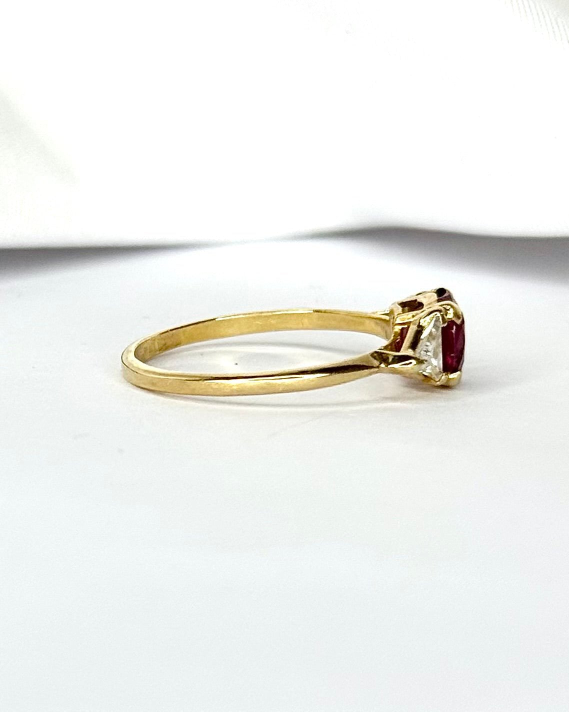 Bague Trilogie Rubis 1.20 carat & Diamants 0.32 carat "Elisa" - Elliade Paris