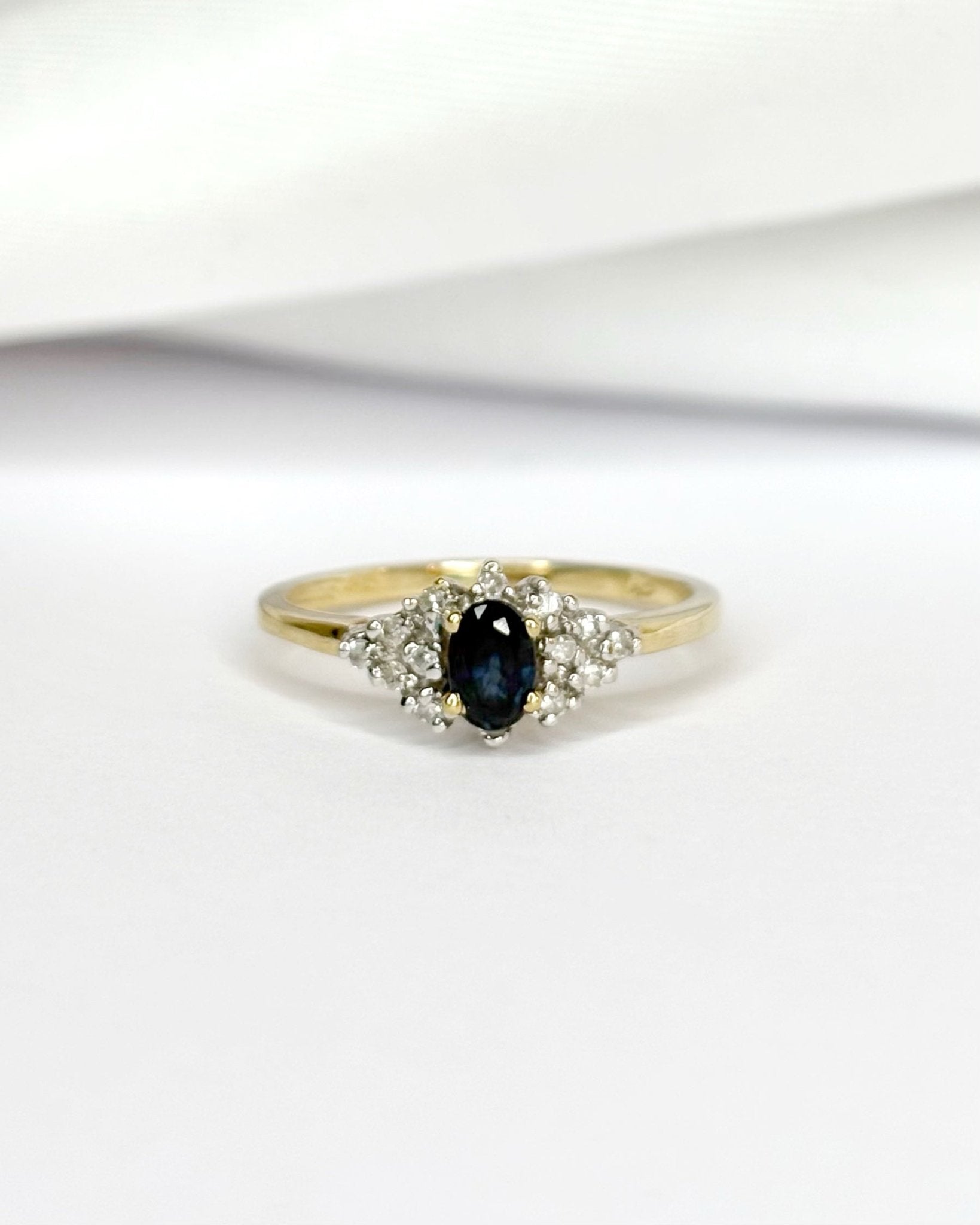 Bague Trilogie Saphir 0.46 carat & Diamants "Danae" - Elliade Paris