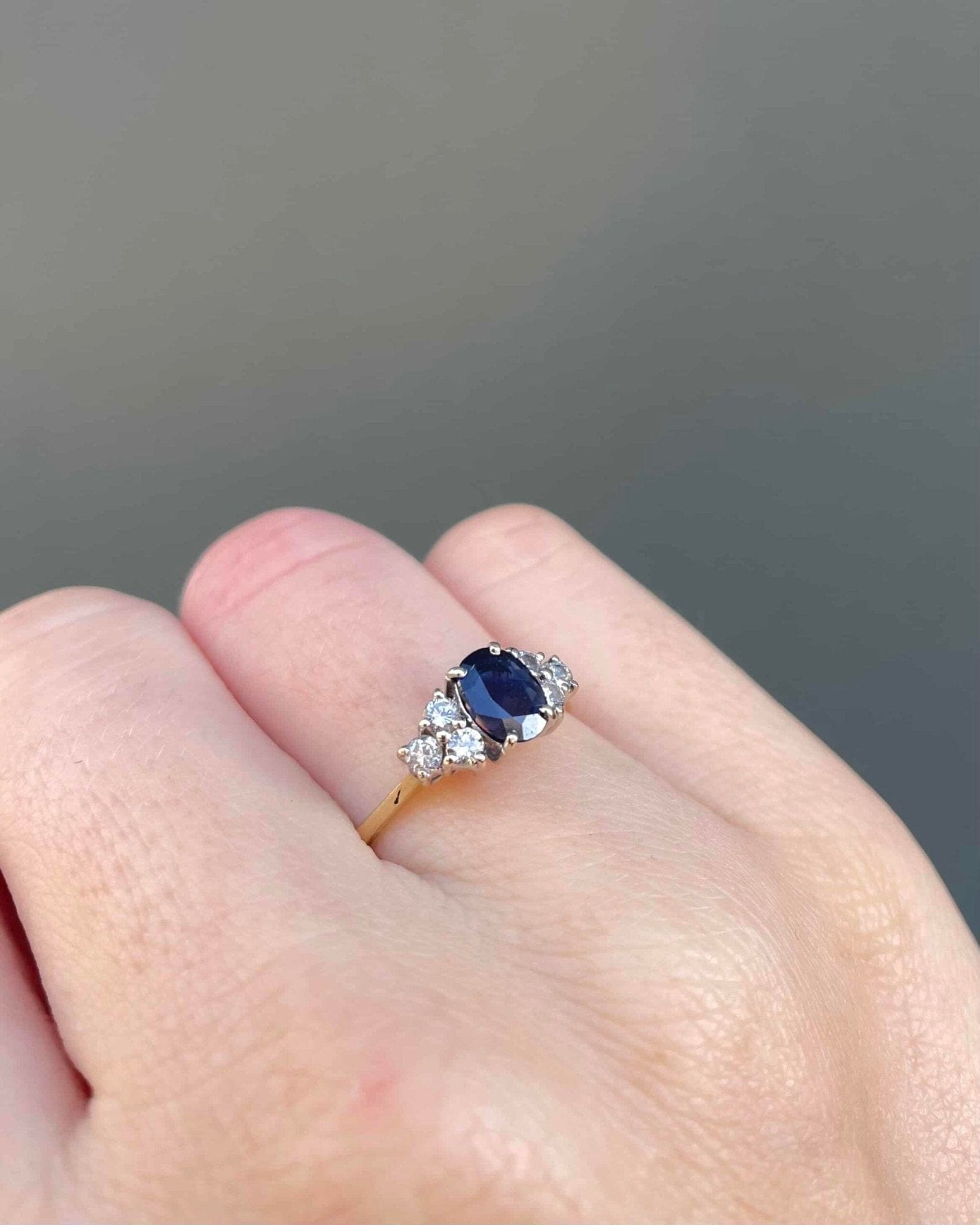 Bague Trilogie Saphir 0.70 carat & Diamants "Tina" - Elliade Paris