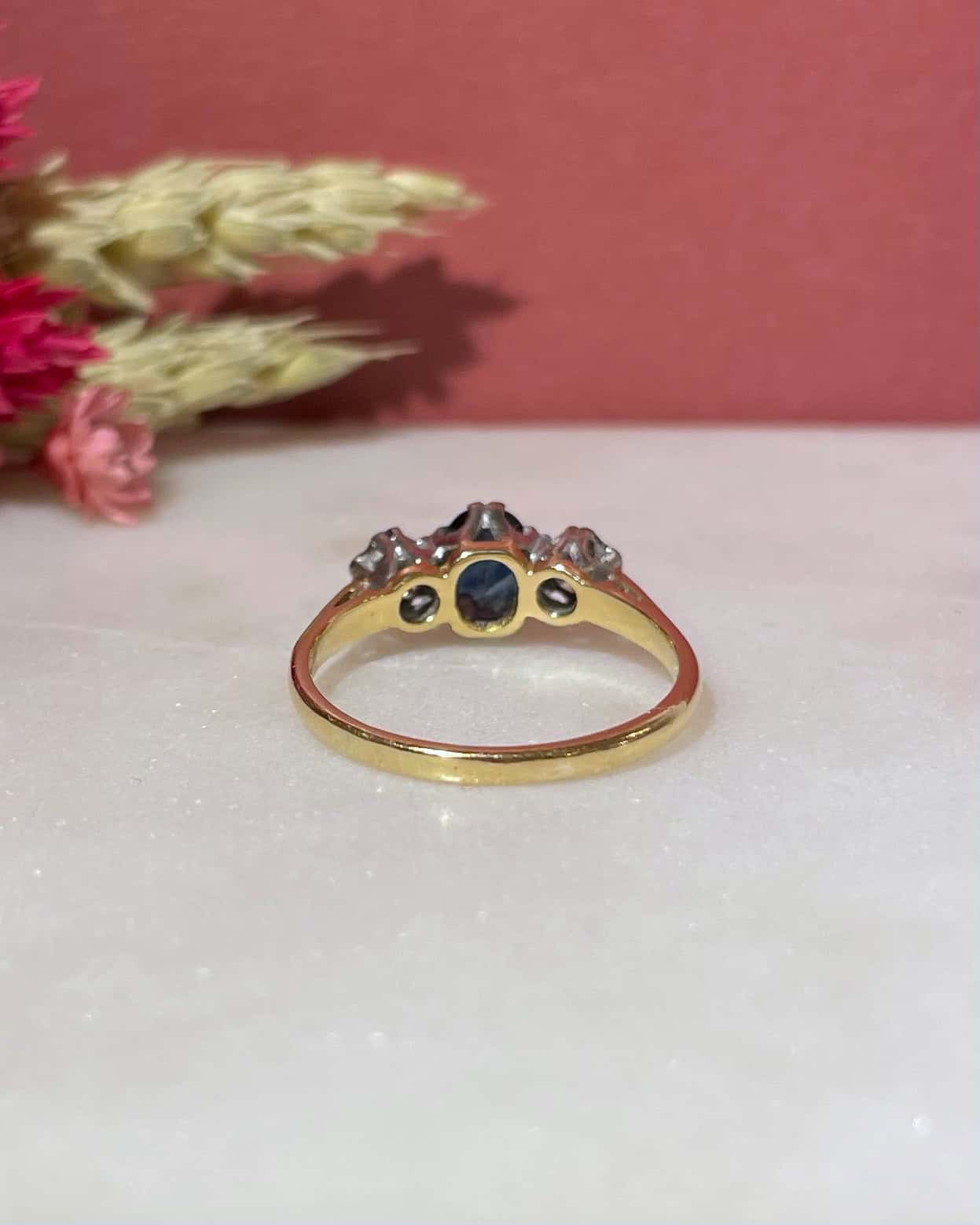 Bague Trilogie Saphir 1.10 carat & Diamants "Oriana"