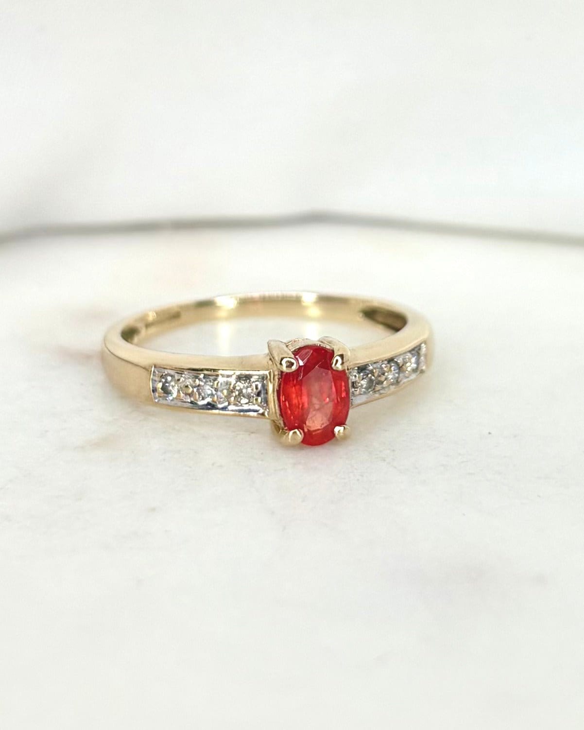 Bague Trilogie Saphir Orange Érable 0.70 carat & Diamants "Joyce" - Elliade Paris