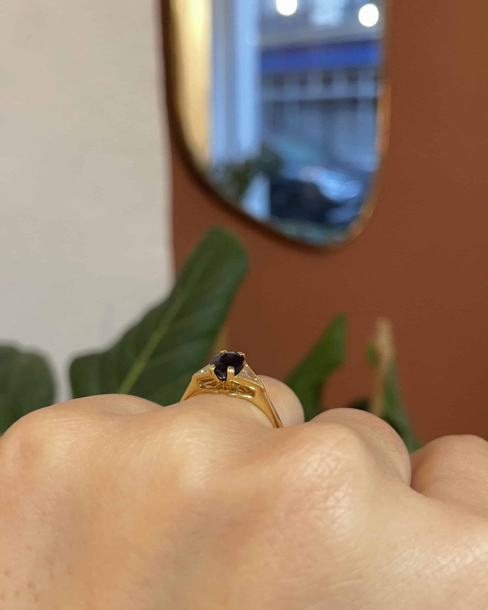 Bague Trilogie Saphir Un carat & Diamants "Maéla" - Elliade Paris