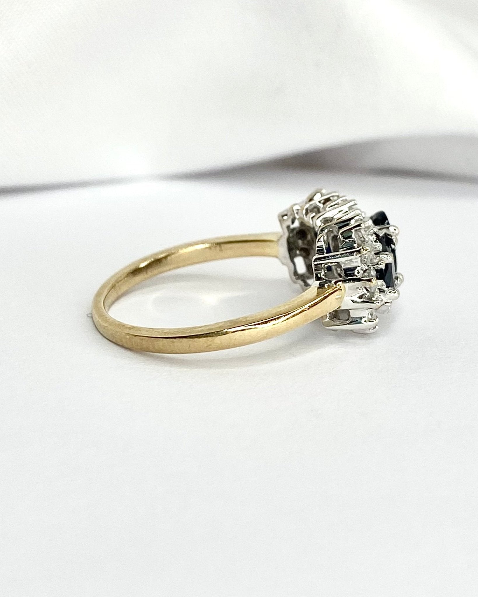 Bague Trilogie Saphirs 1.40 carat & Diamants 0.66 carat "Paloma" - Elliade Paris