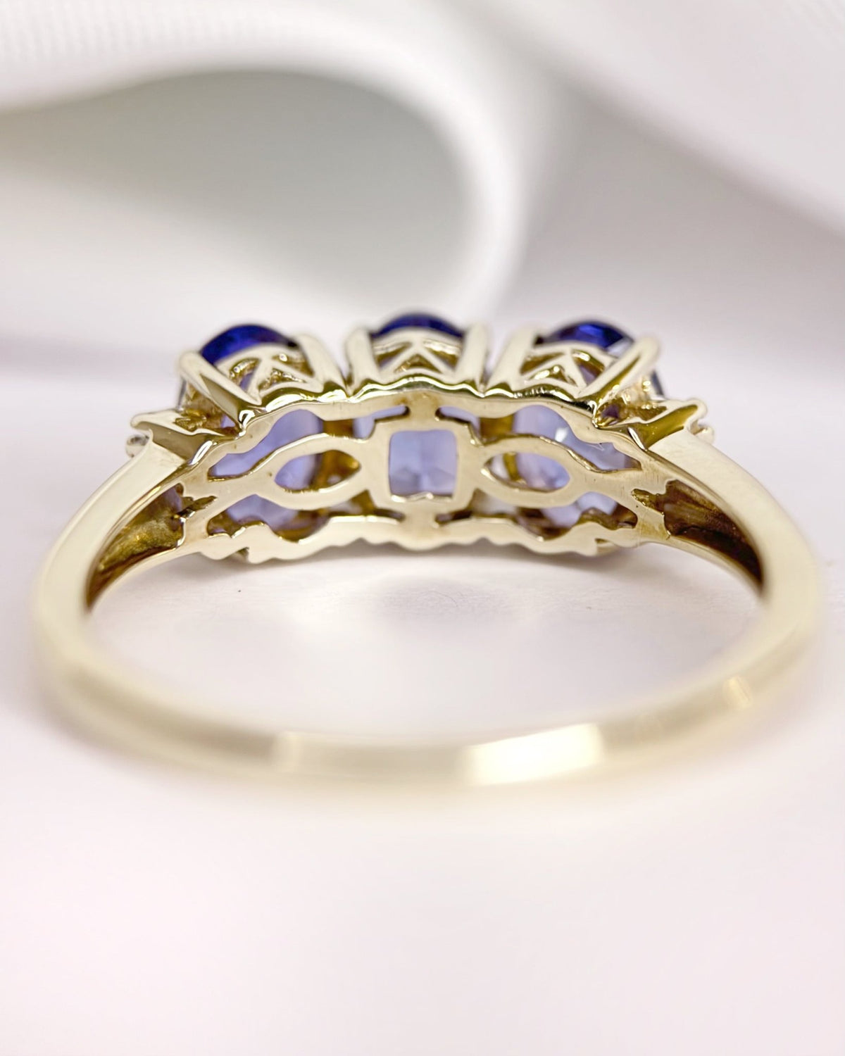 Bague Trilogie Tanzanite 2.10 carats & Diamants "Anita" - Elliade Paris