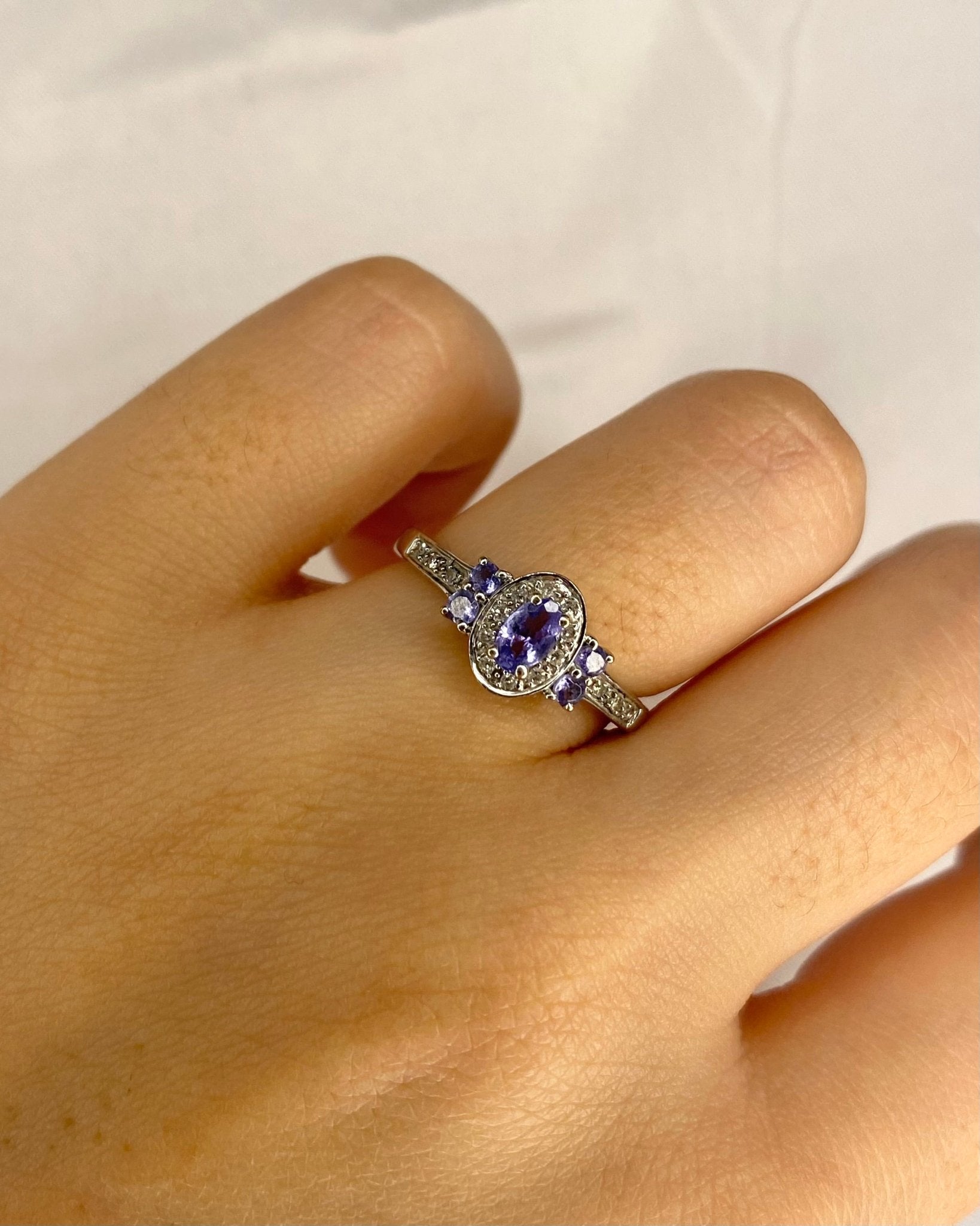 Bague Trilogie Tanzanites 0.45 carat & Diamants "Stany" - Elliade Paris