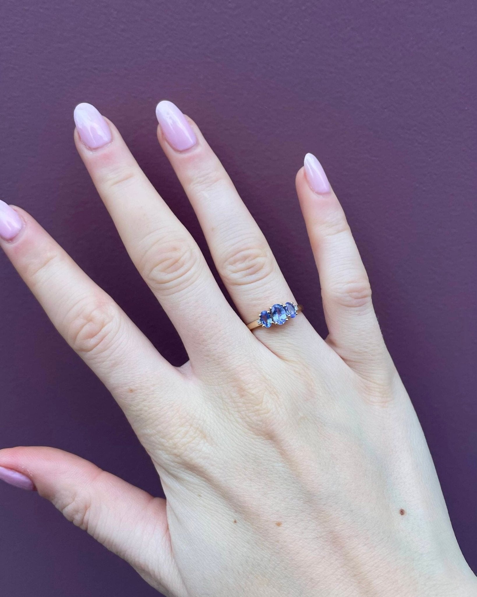 Bague Trilogie Tanzanites 1.20 carat et Diamants "Shaan" - Elliade Paris