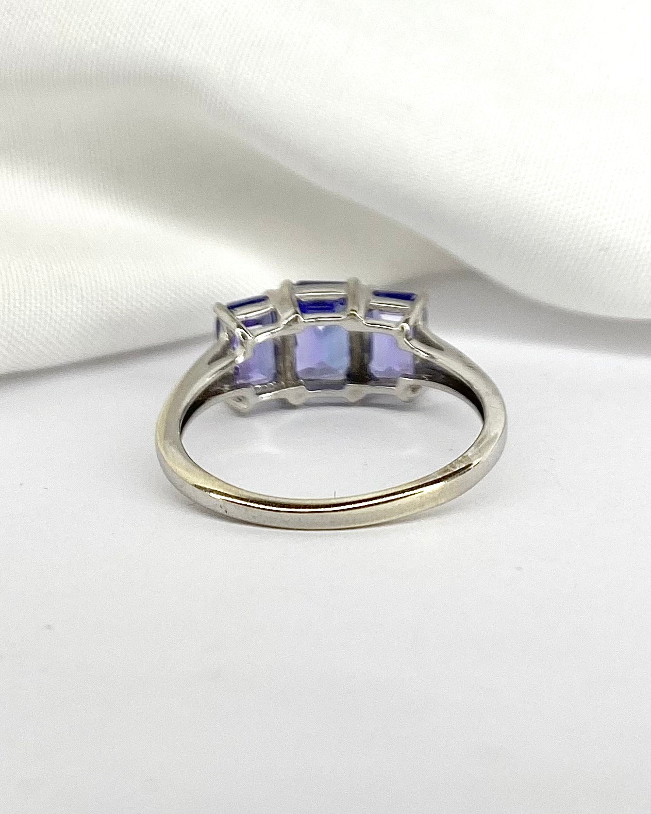 Bague Trilogie Tanzanites 2.80 carats "Lilliane" - Elliade Paris