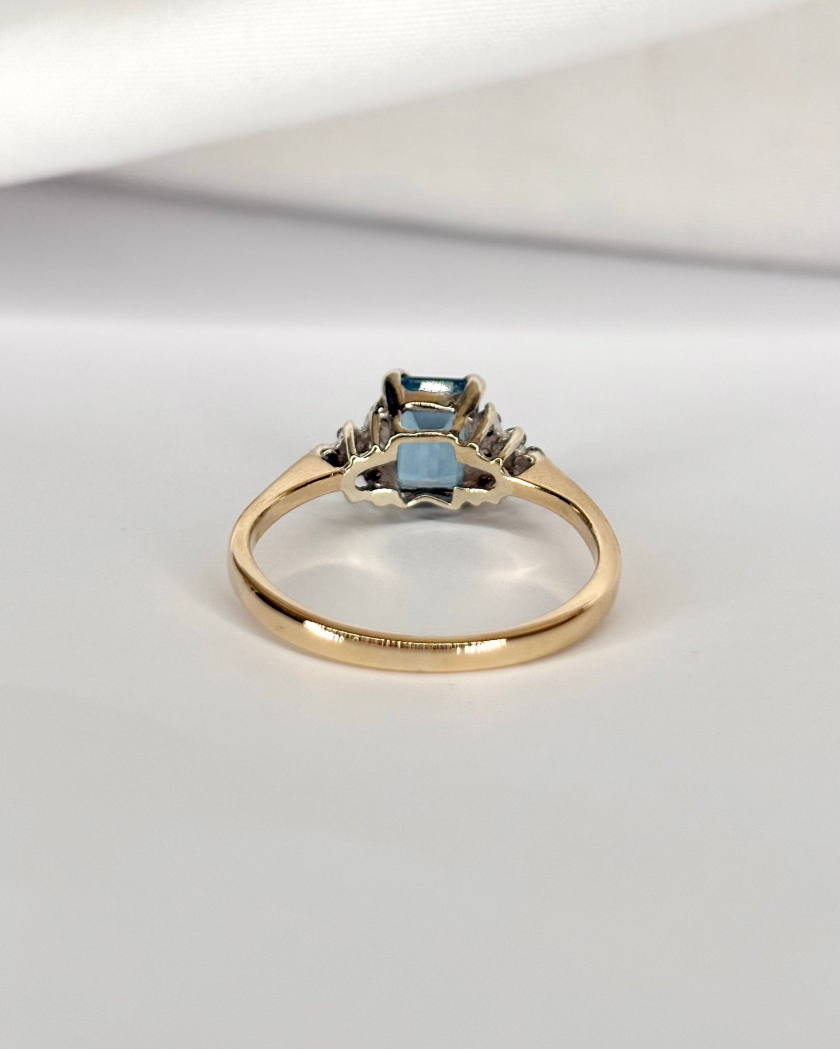 Bague Trilogie Topaze 1.28 carat & Diamants "Mélissandre" - Elliade Paris