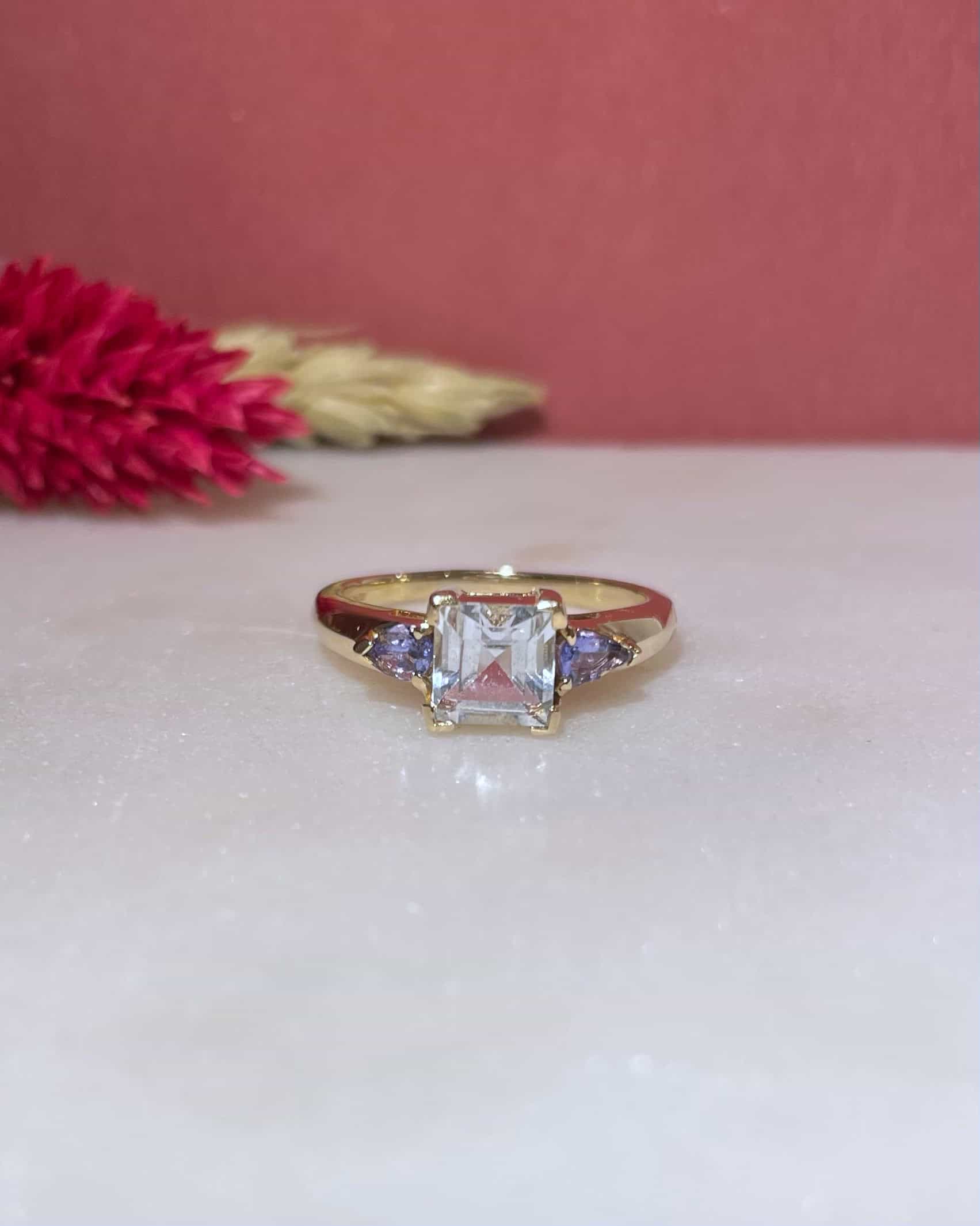 Bague Trilogie Topaze 1.30 carat & Tanzanites "Moana"