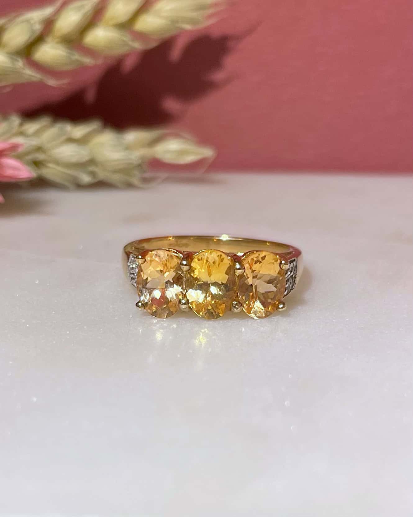 Bague Trilogie Topazes Jaunes 3 carats & Diamants "Jocelynne" - Elliade Paris