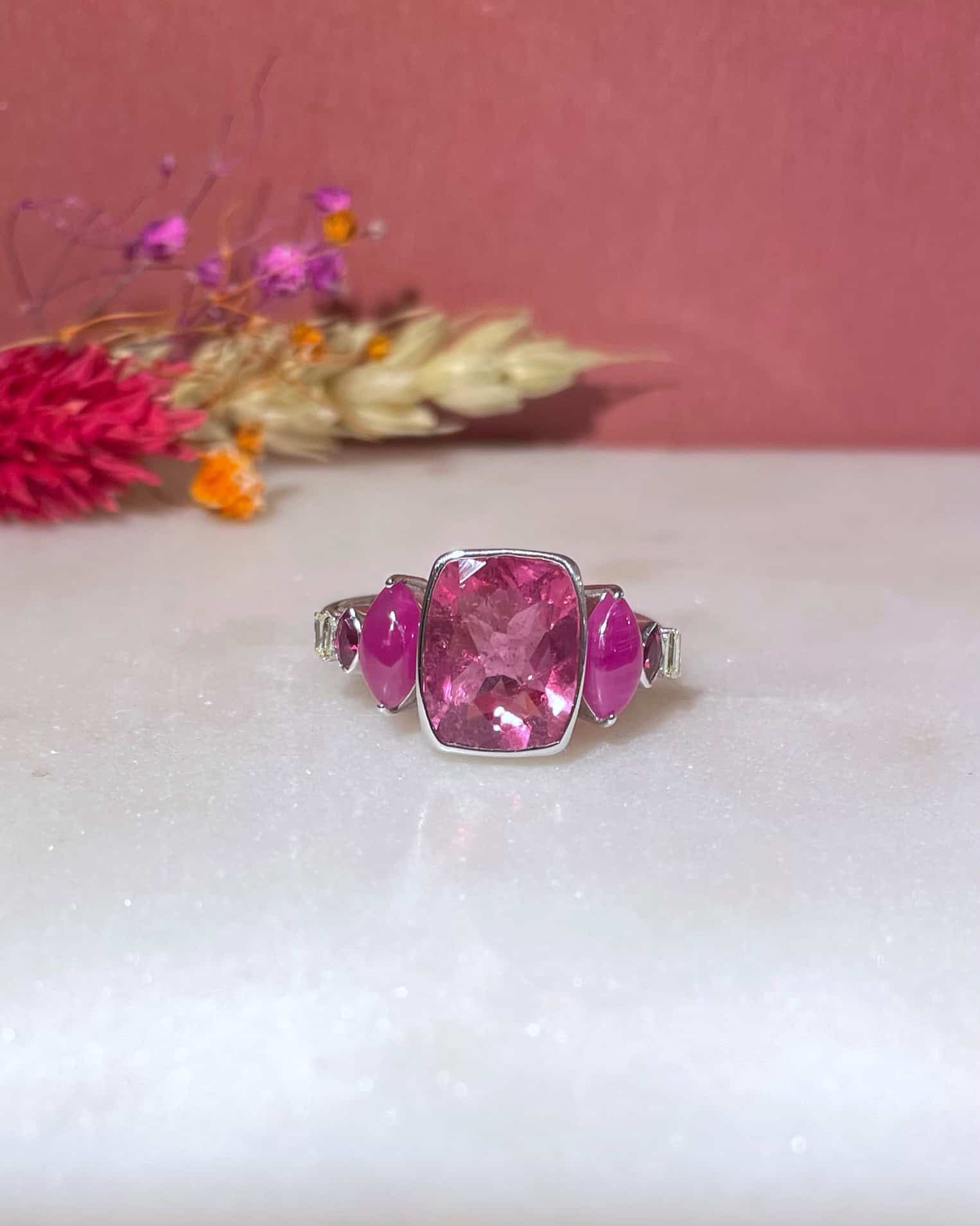 Bague Trilogie Tourmalines Roses 3.30 Carats et Diamants "Siréna" - Elliade Paris
