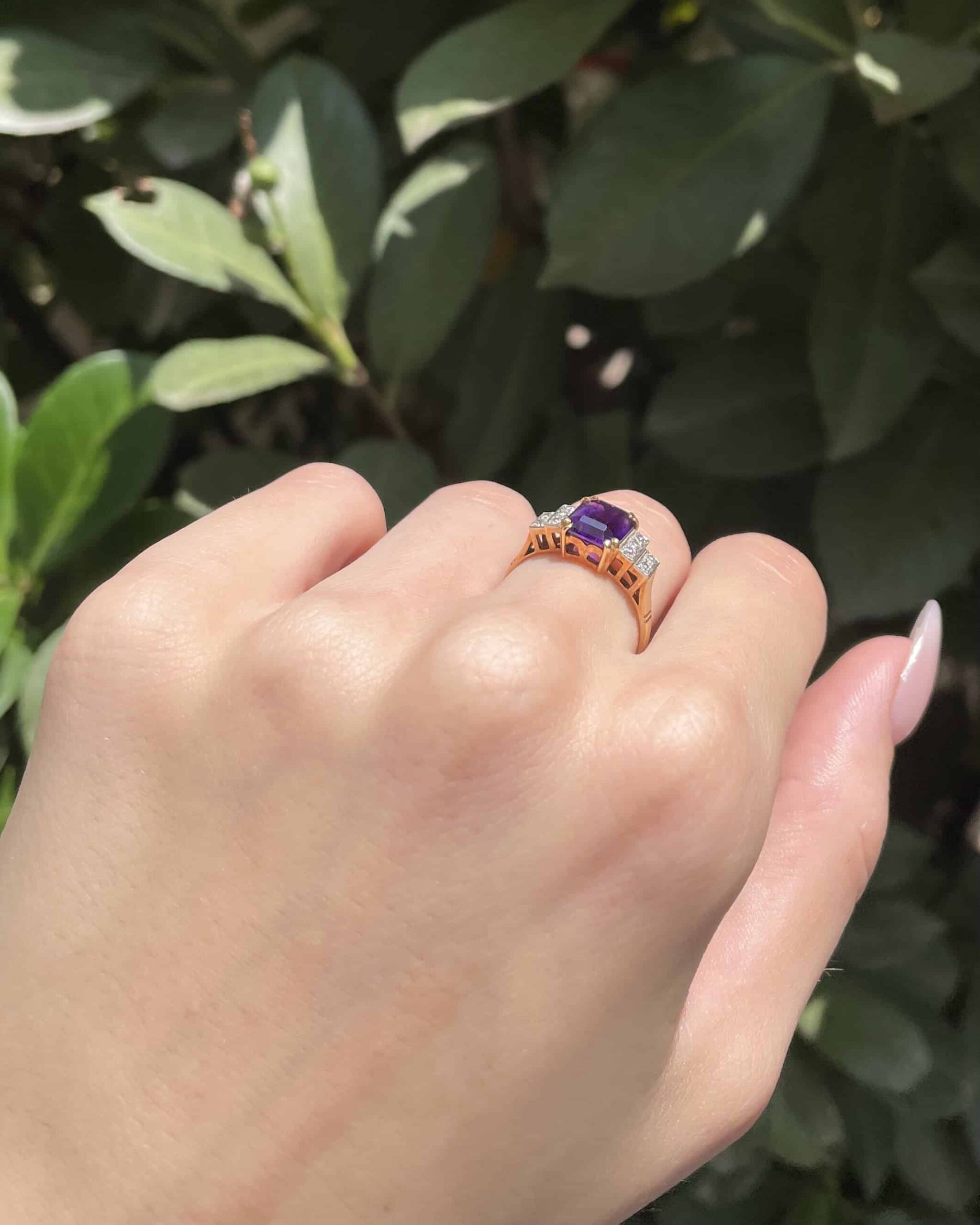 Bague Trilogie Améthyste 1.40 carat & 10 Diamants "Hawa"