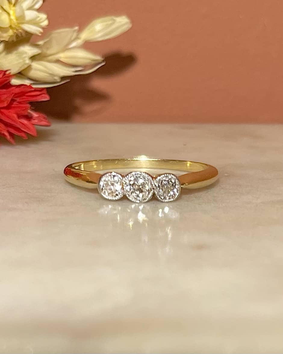 Bague Vintage Trilogie Diamants "Demet"