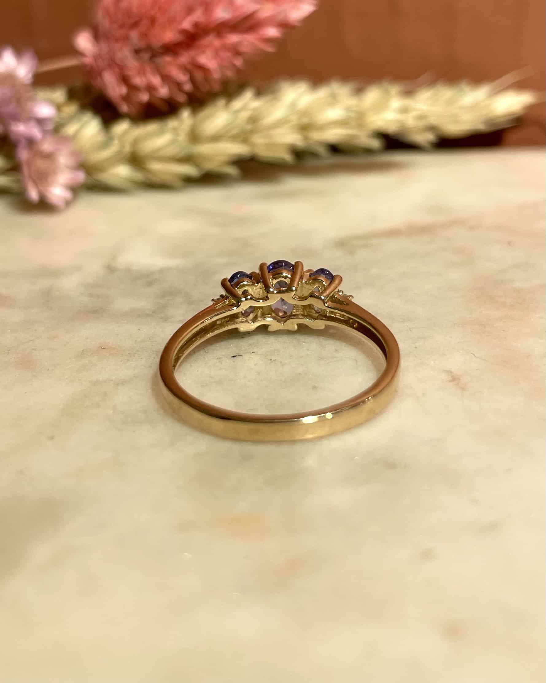 Bague Trilogie Tanzanites 1.20 carat et Diamants "Shaan" - Elliade Paris