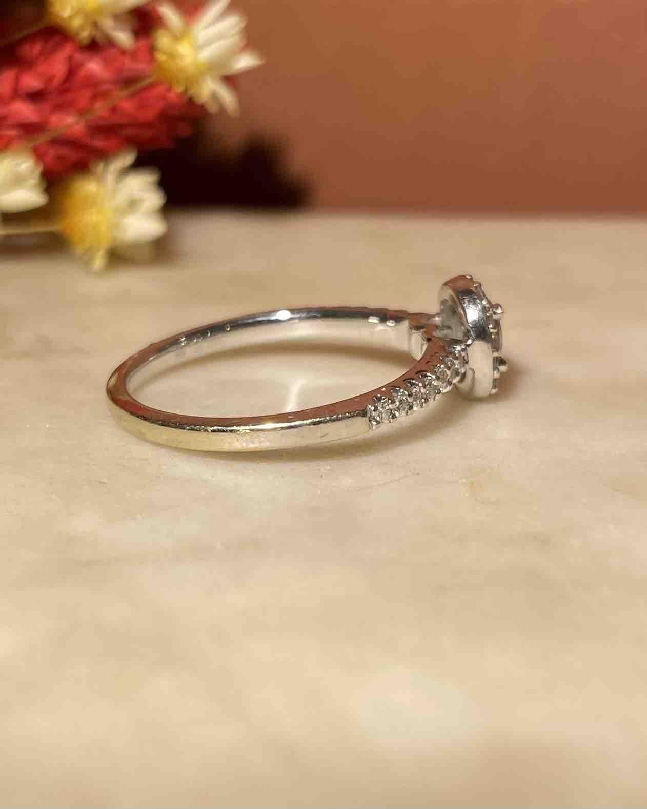 Bague vintage 29 Diamants "Rozenn" - Elliade Paris