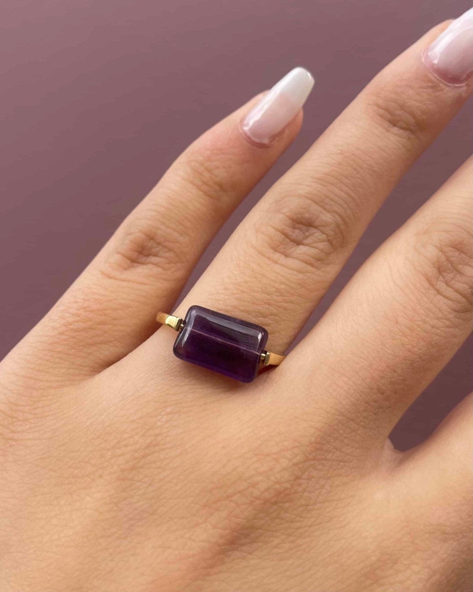 Bague Vintage Améthyste Mouvante 3.30 carats "Lydia" - Elliade Paris