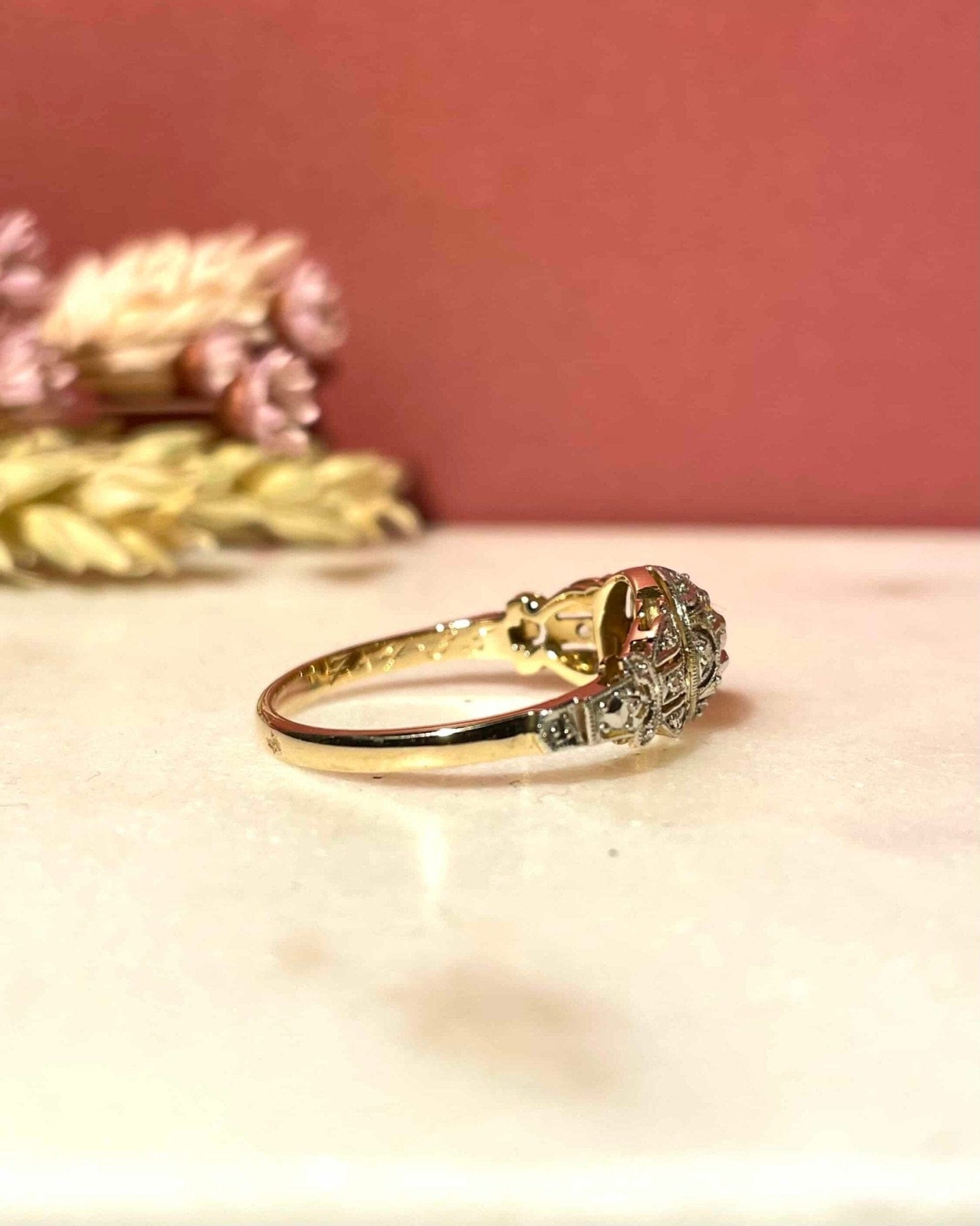 Bague vintage Art - Déco 7 Diamants "Santa" - Elliade Paris