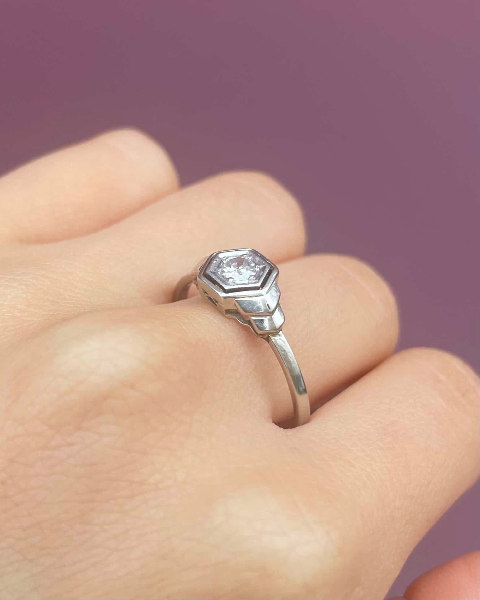 Bague Vintage Art - Déco Diamant 0.20 carat "Anaëlle" - Elliade Paris