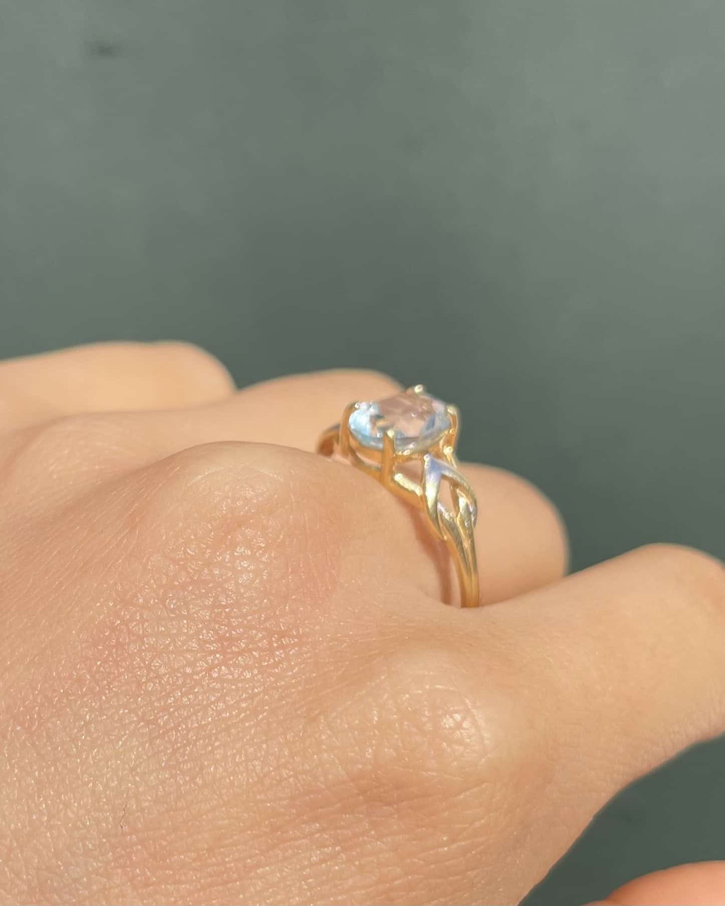 Bague Vintage Cocktail Topaze 1.50 carat "Alani" - Elliade Paris